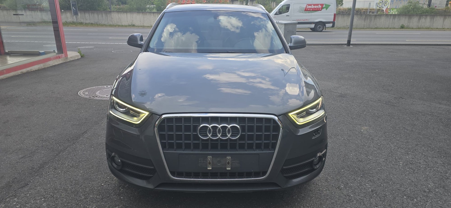 AUDI Q3 2.0 TFSI quattro-image-0