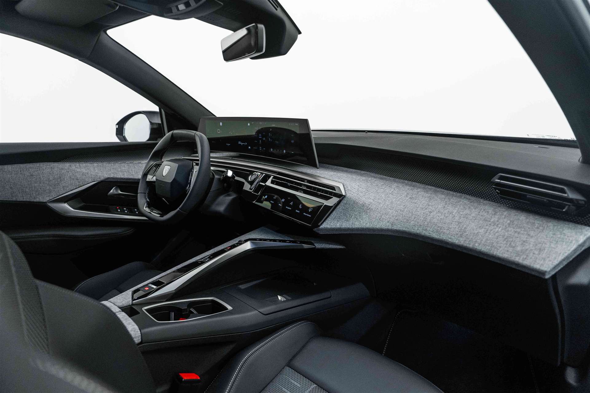 PEUGEOT 5008 145 Hybrid GT 7-Plätzer e-DCS-Automat-image-9
