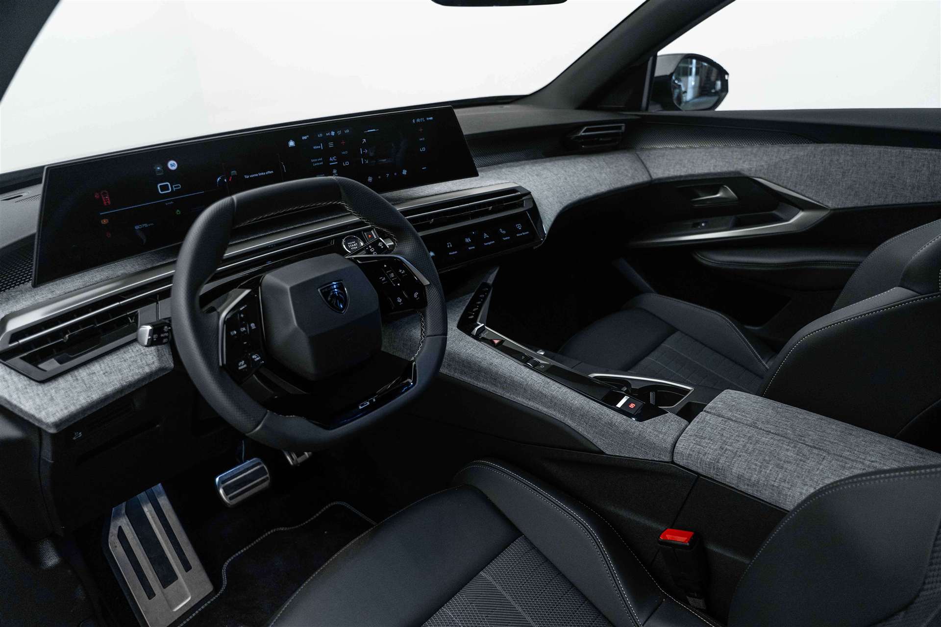 PEUGEOT 5008 145 Hybrid GT 7-Plätzer e-DCS-Automat-image-6