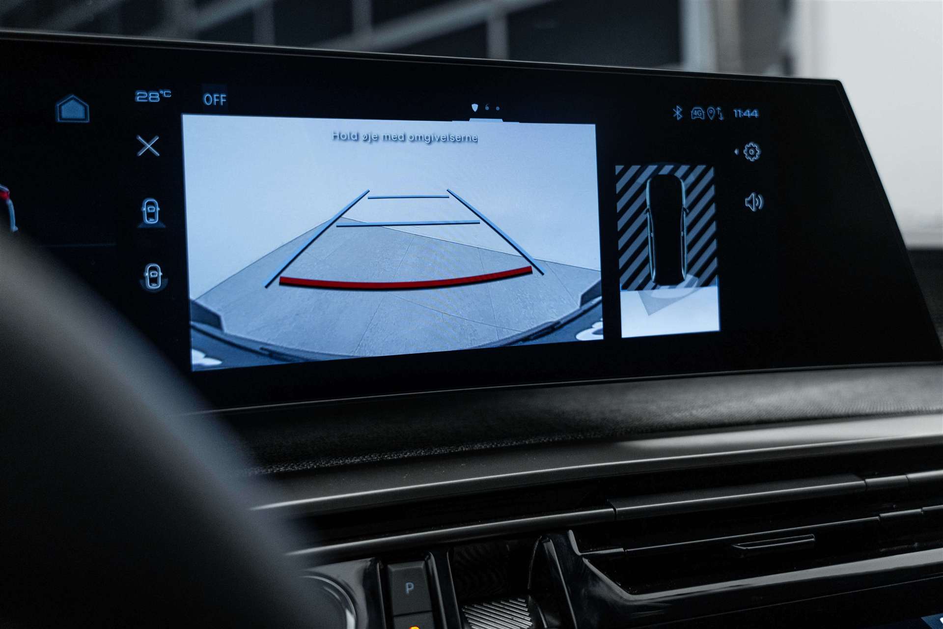 PEUGEOT 5008 145 Hybrid GT 7-Plätzer e-DCS-Automat-image-17