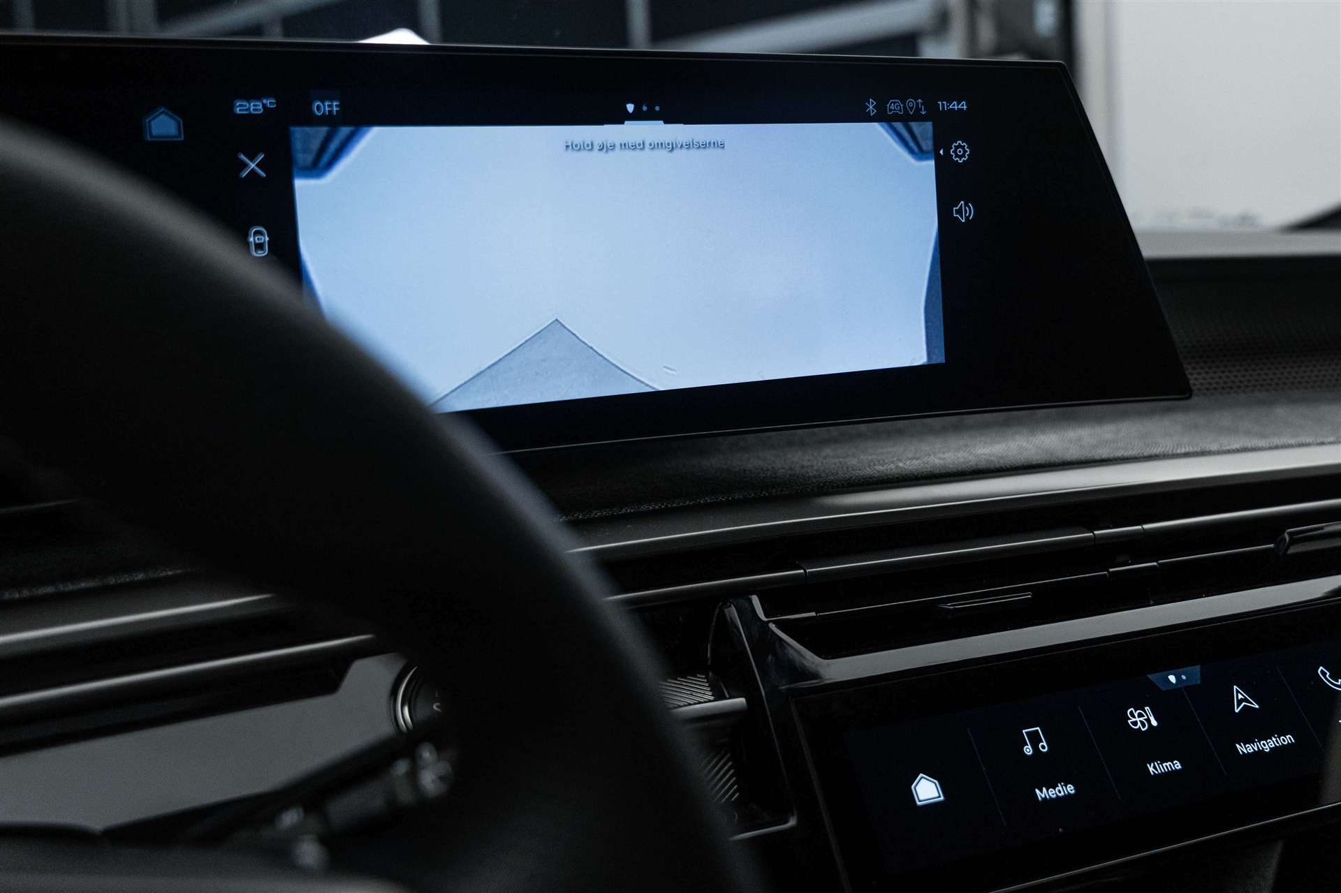 PEUGEOT 5008 145 Hybrid GT 7-Plätzer e-DCS-Automat-image-18