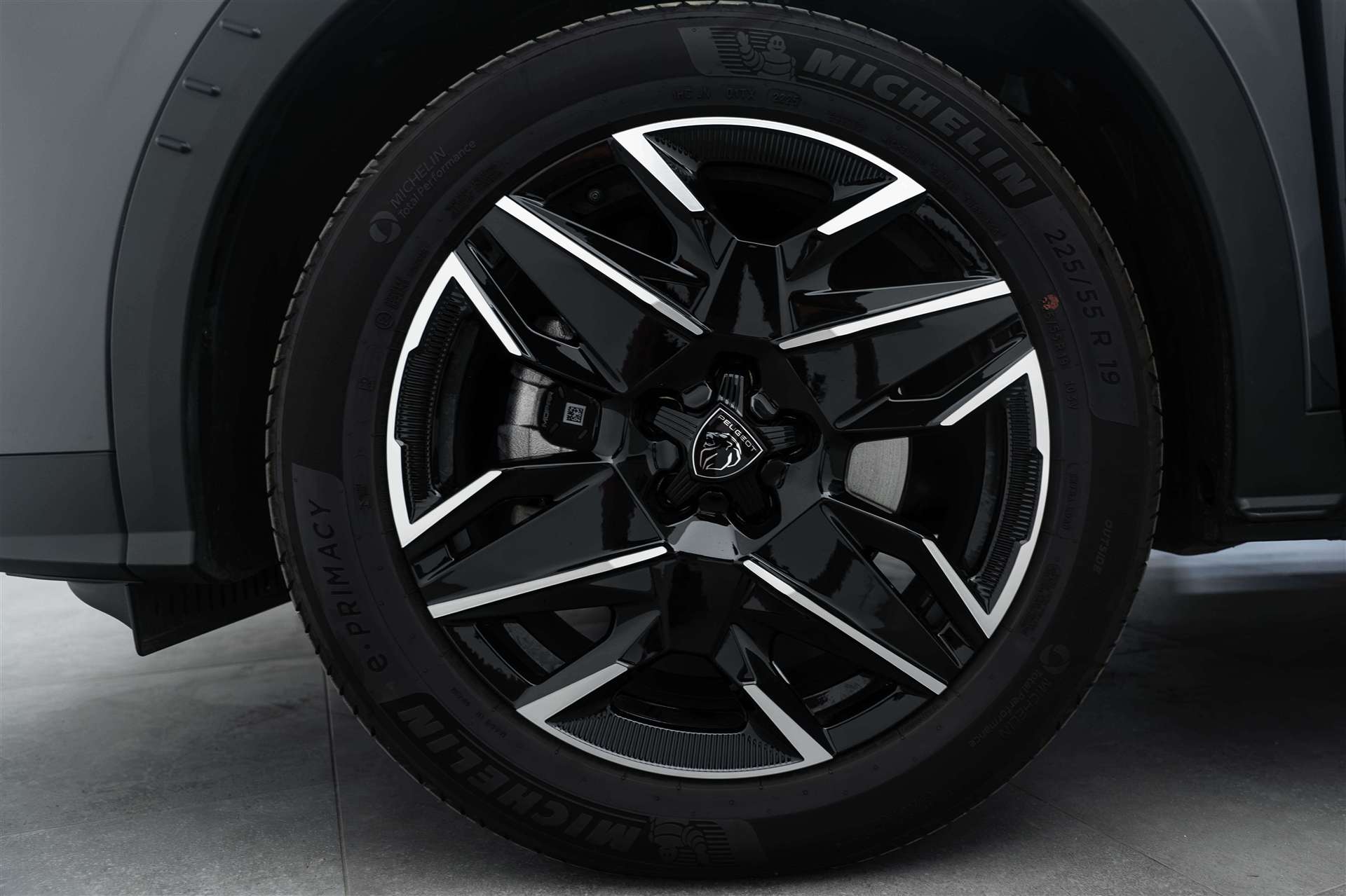 PEUGEOT 5008 145 Hybrid GT 7-Plätzer e-DCS-Automat-image-4