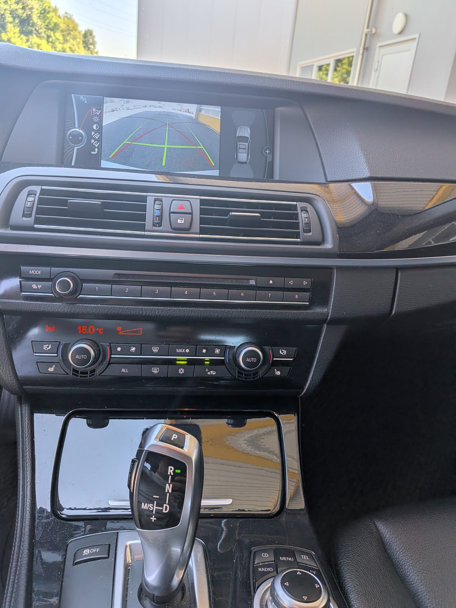 BMW 523i Touring Steptronic-image-10