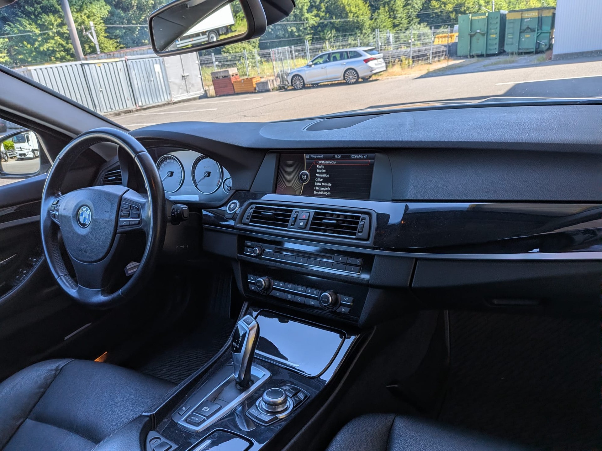 BMW 523i Touring Steptronic-image-6