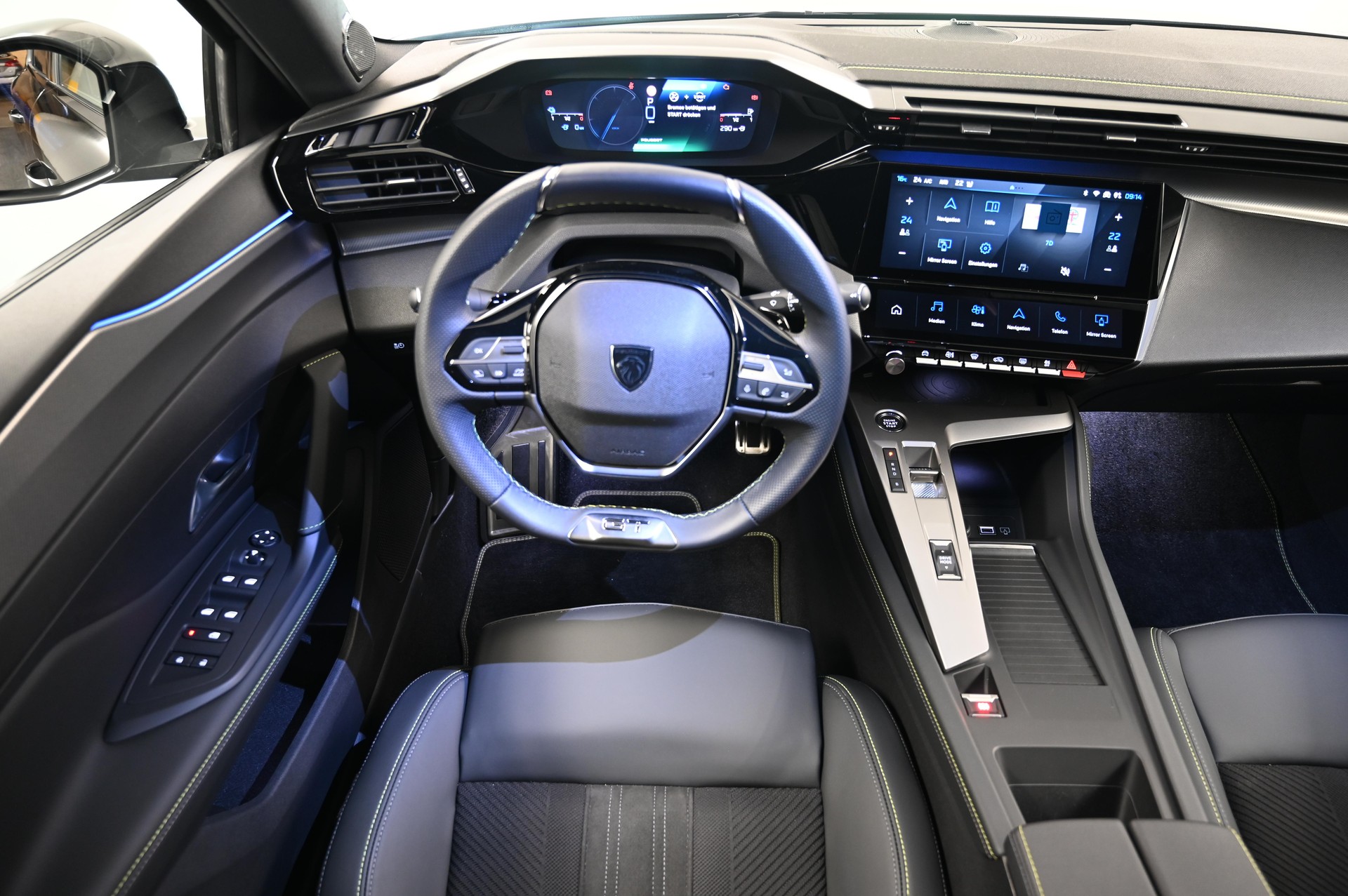 PEUGEOT 308 1.6 PHEV 180 GT-image-7