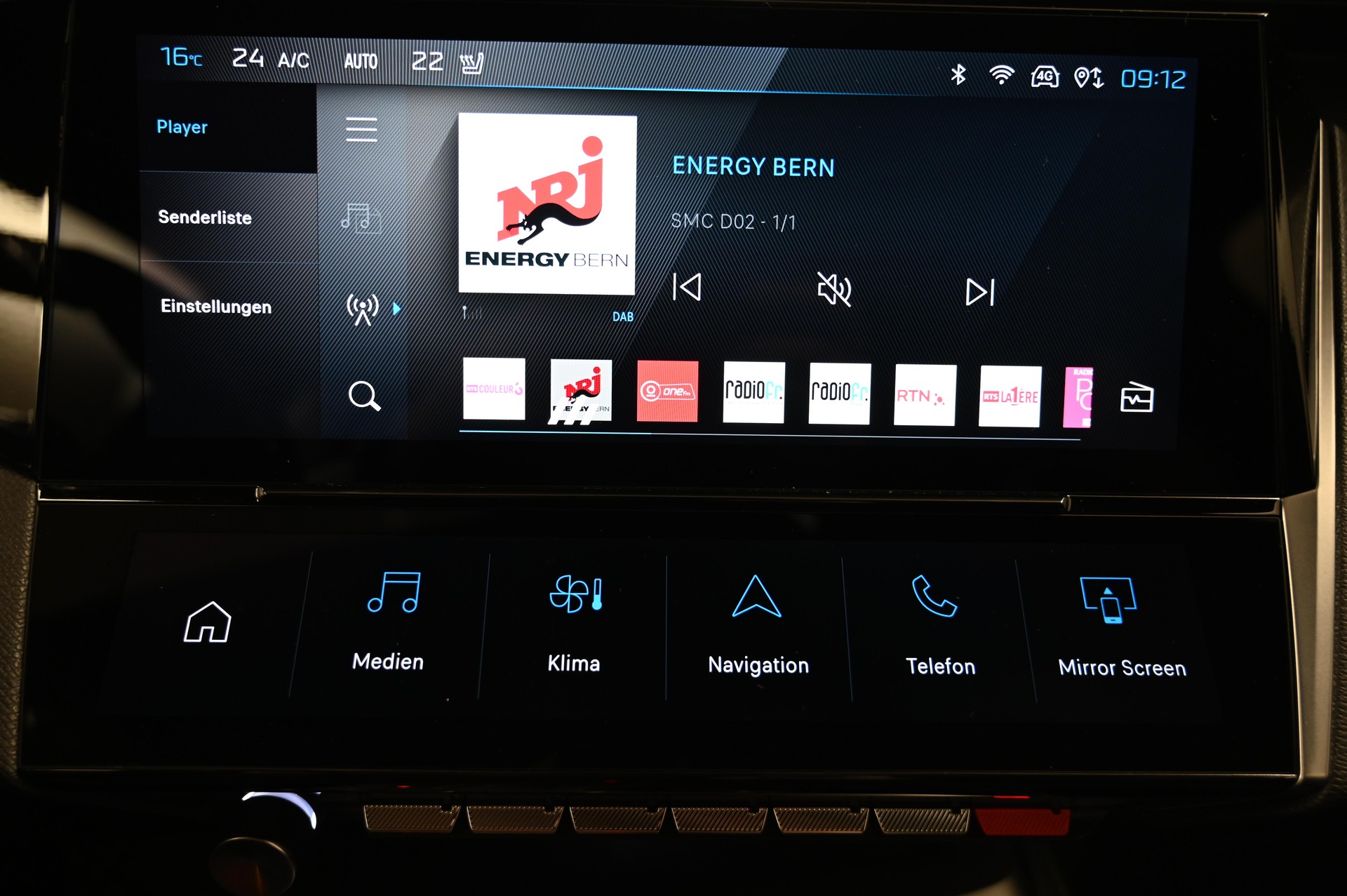 PEUGEOT 308 1.6 PHEV 180 GT-image-10