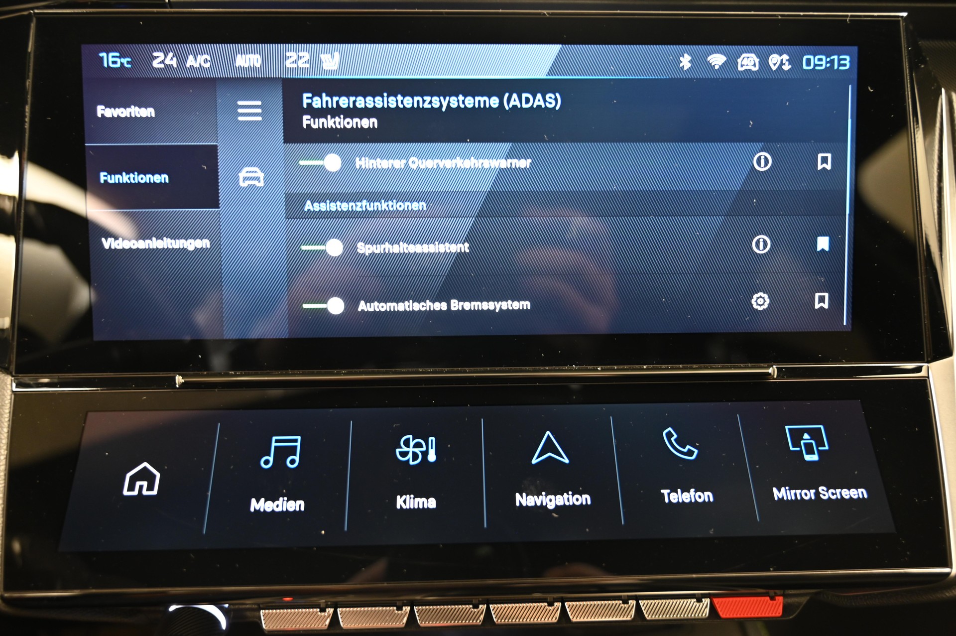 PEUGEOT 308 1.6 PHEV 180 GT-image-12