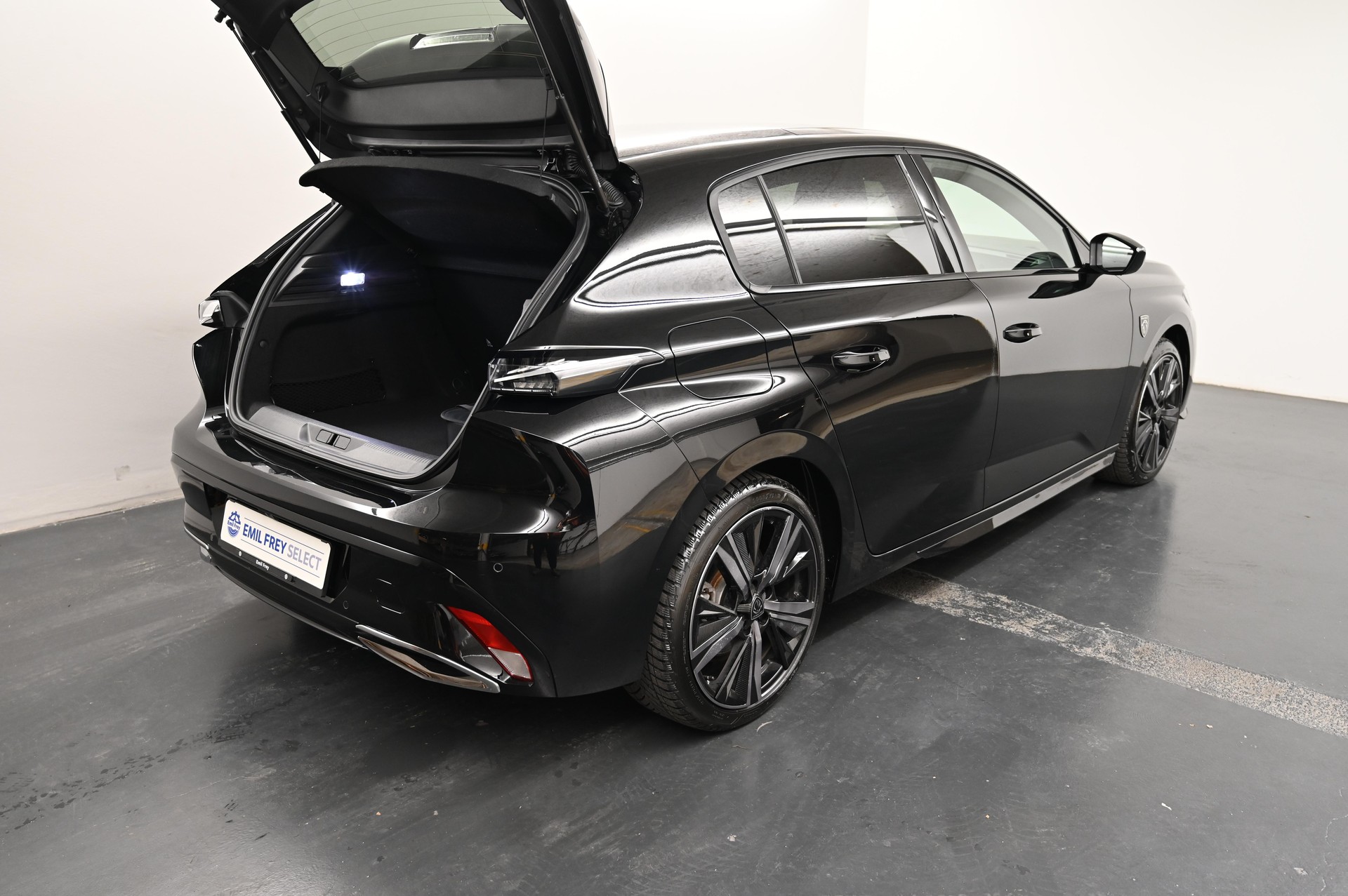 PEUGEOT 308 1.6 PHEV 180 GT-image-17