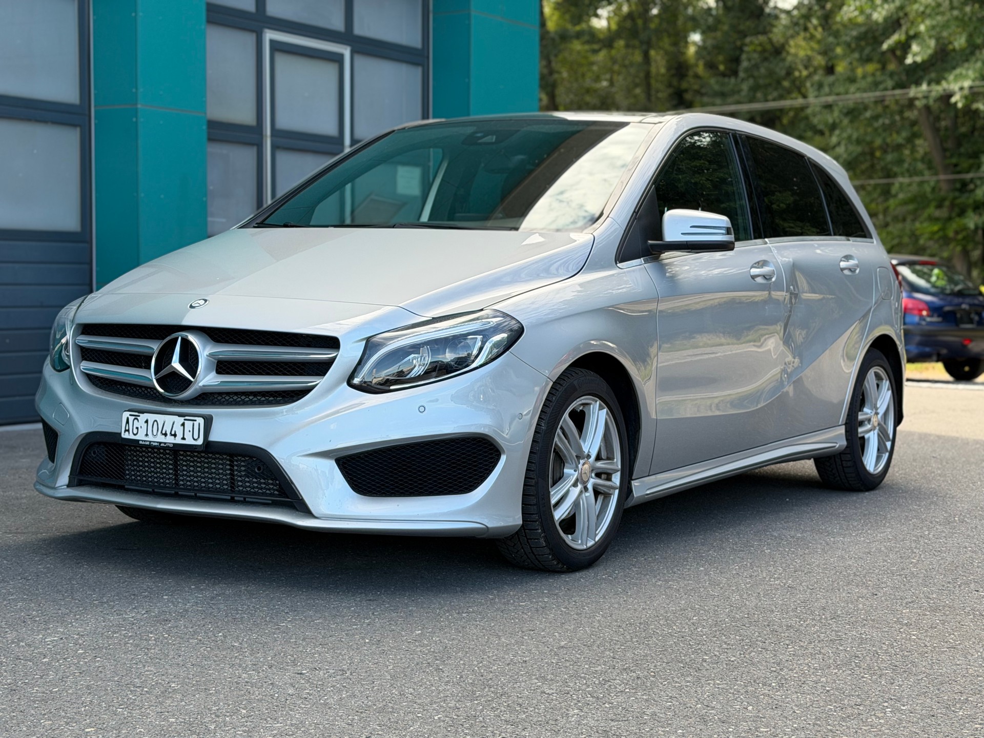 MERCEDES-BENZ B 200 CDI AMG Line-image-0