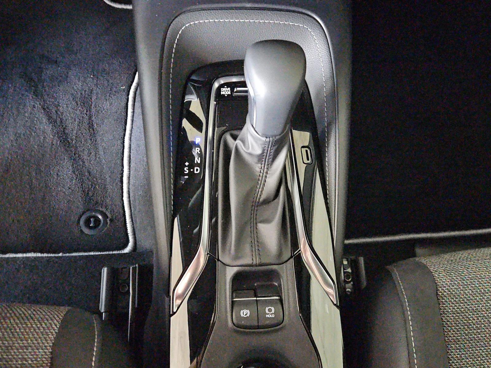 TOYOTA Corolla Touring Sports 2.0 HSD Swiss Edition-image-19