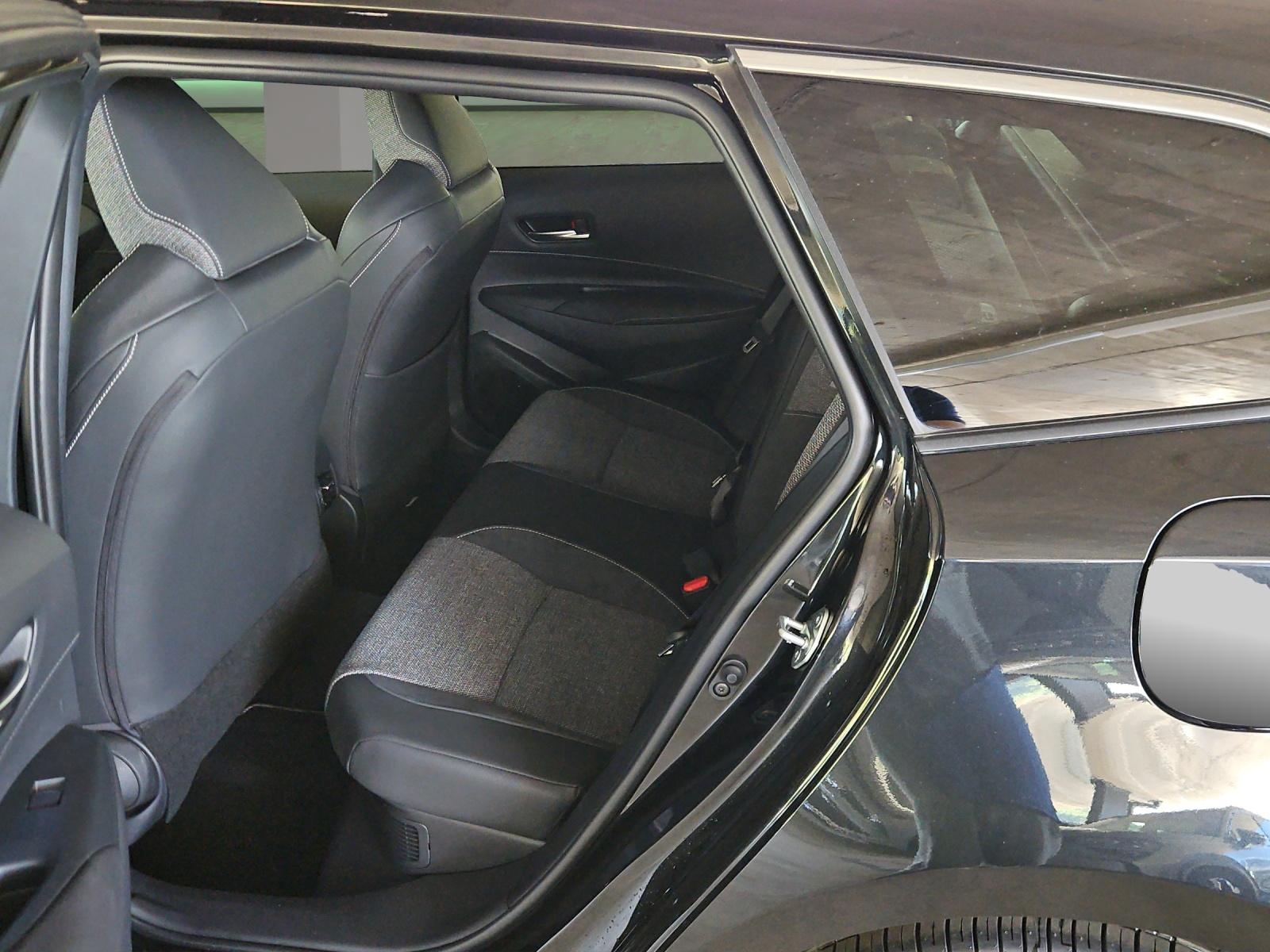 TOYOTA Corolla Touring Sports 2.0 HSD Swiss Edition-image-9
