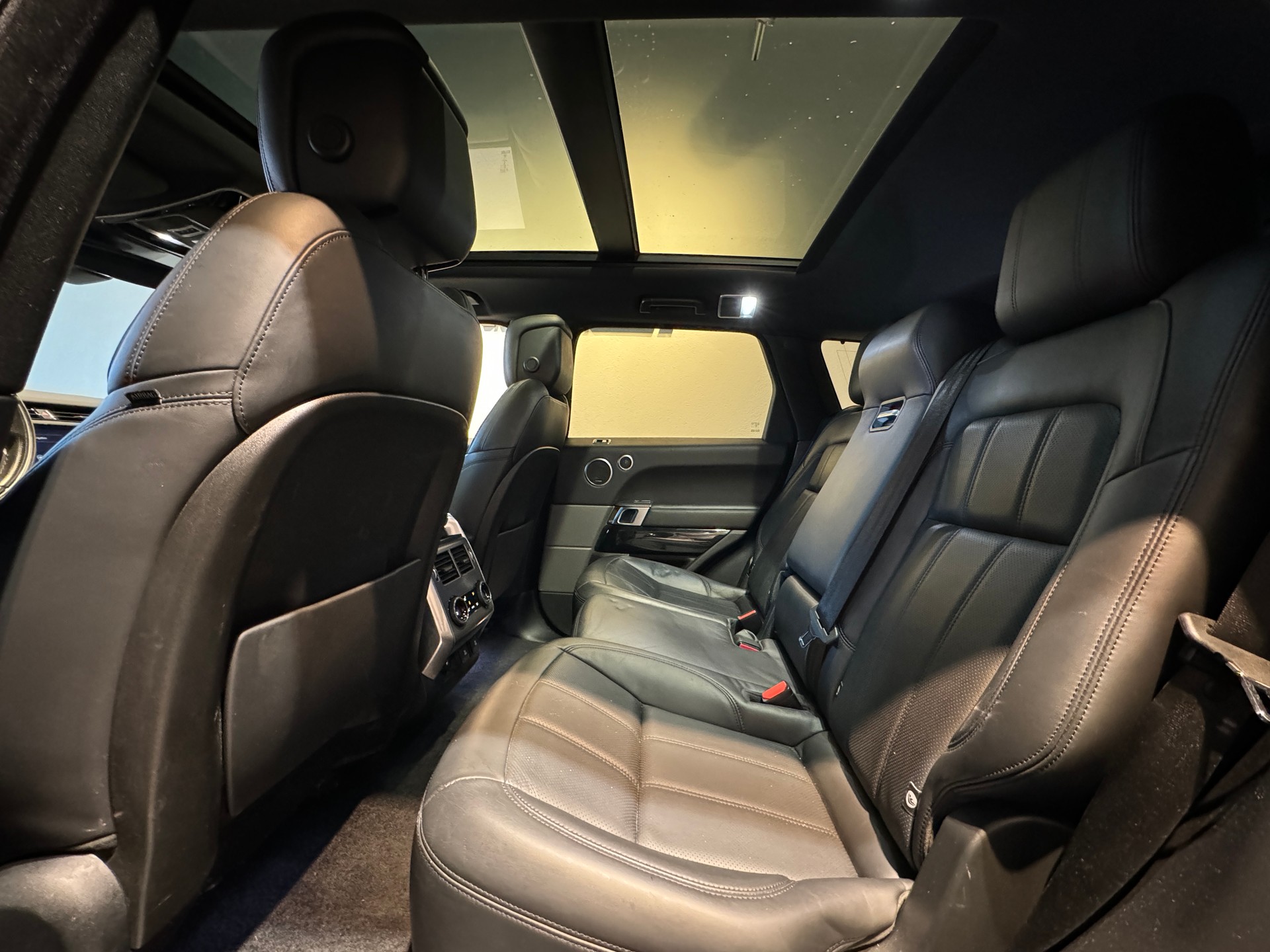 LAND ROVER Range Rover Sport 3.0 V6 S/C HSE Dynamic Automatic 🚀 FULL BLACK 7-Plätzer CHF 494.-- pro Monat-image-11