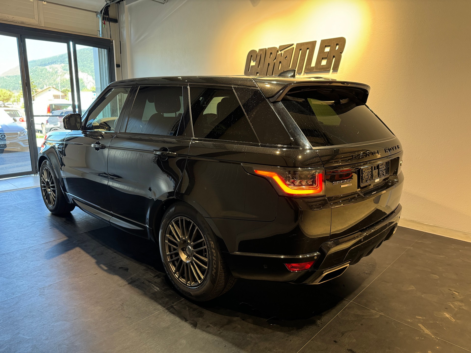 LAND ROVER Range Rover Sport 3.0 V6 S/C HSE Dynamic Automatic 🚀 FULL BLACK 7-Plätzer CHF 494.-- pro Monat-image-6
