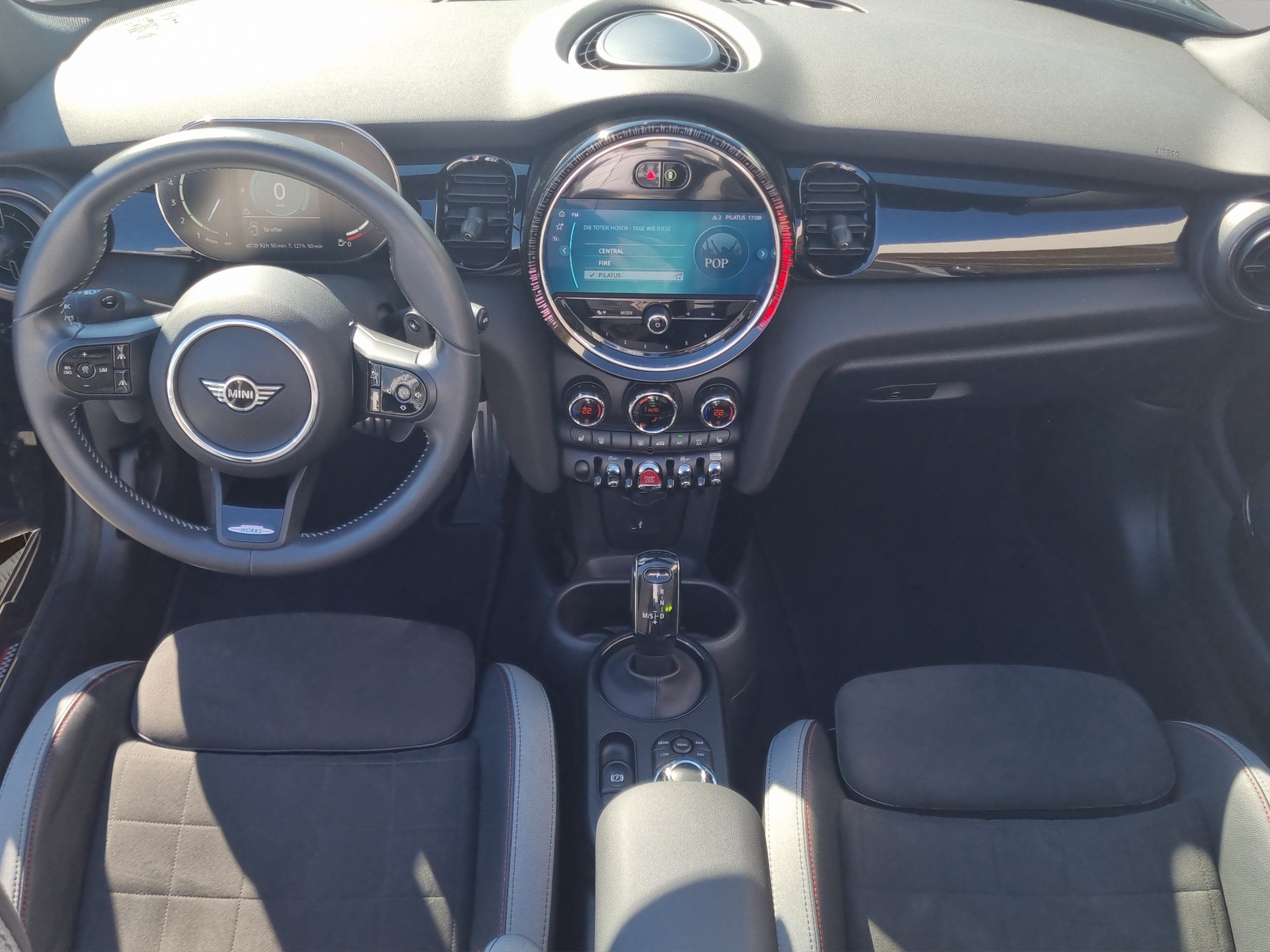 MINI Cooper John Cooper Works Cabriolet Steptronic-image-15