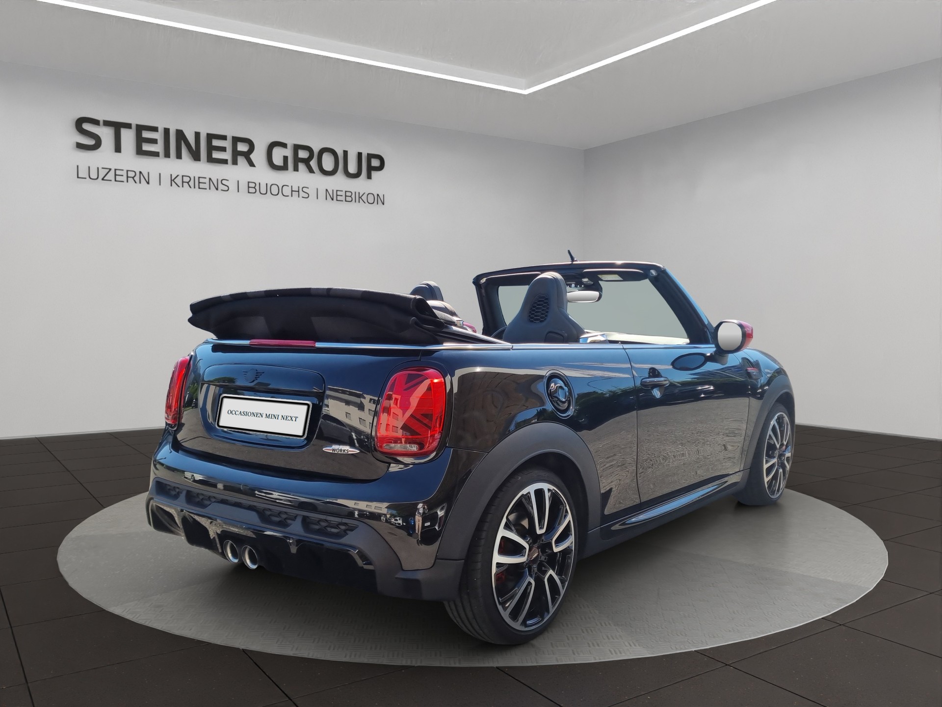 MINI Cooper John Cooper Works Cabriolet Steptronic-image-4