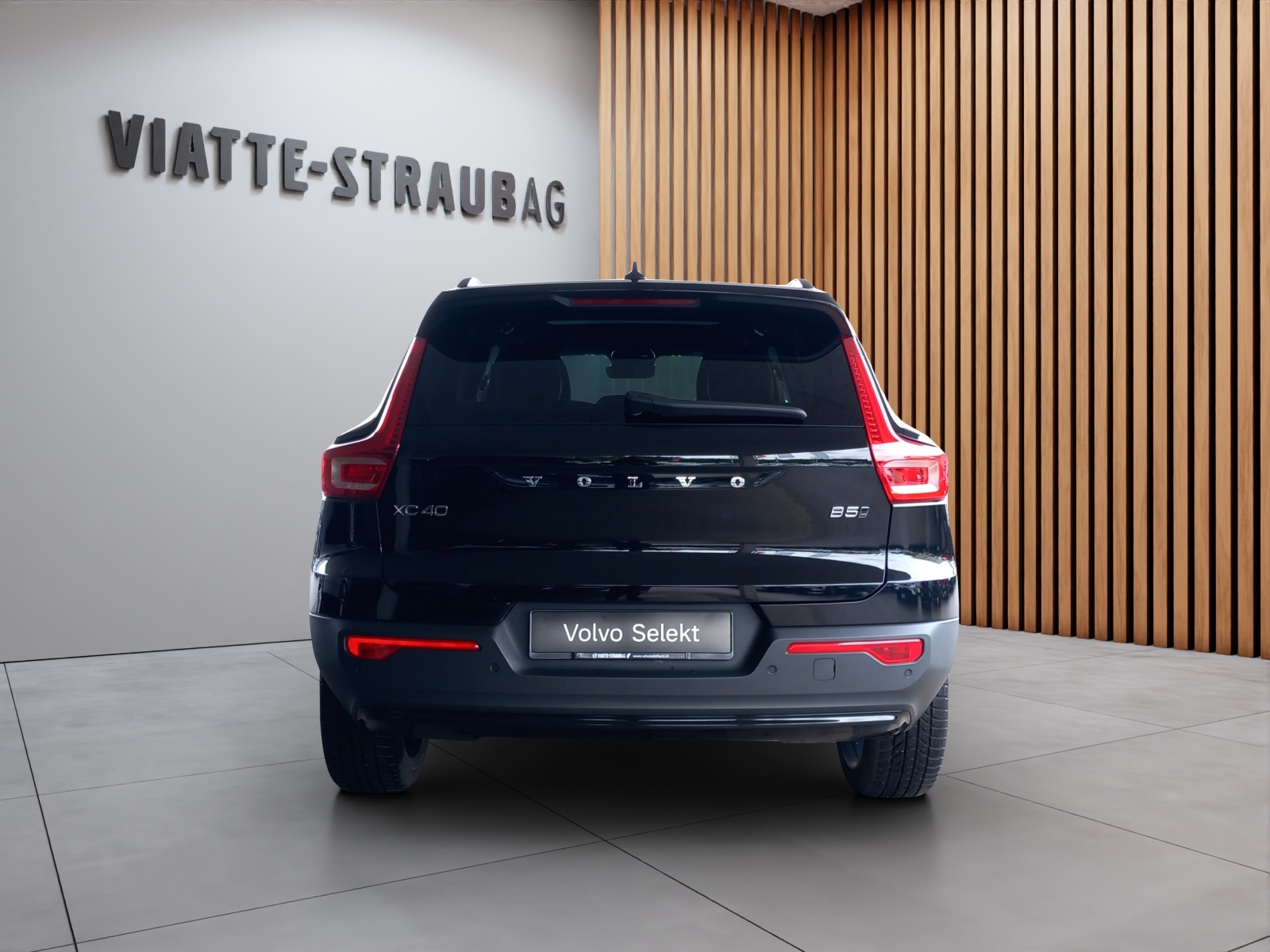 VOLVO XC40 2.0 B5 MH Ultimate Dark AWD-showroom-element-2