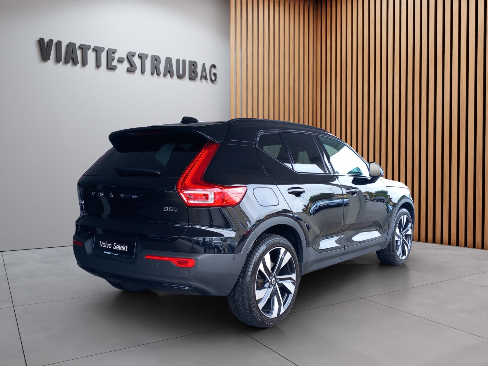 VOLVO XC40 2.0 B5 MH Ultimate Dark AWD-image-5