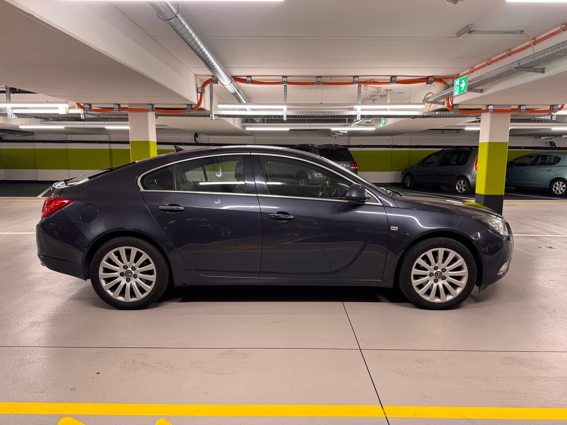 OPEL Insignia 2.0 Turbo Sport Automatic-image-3