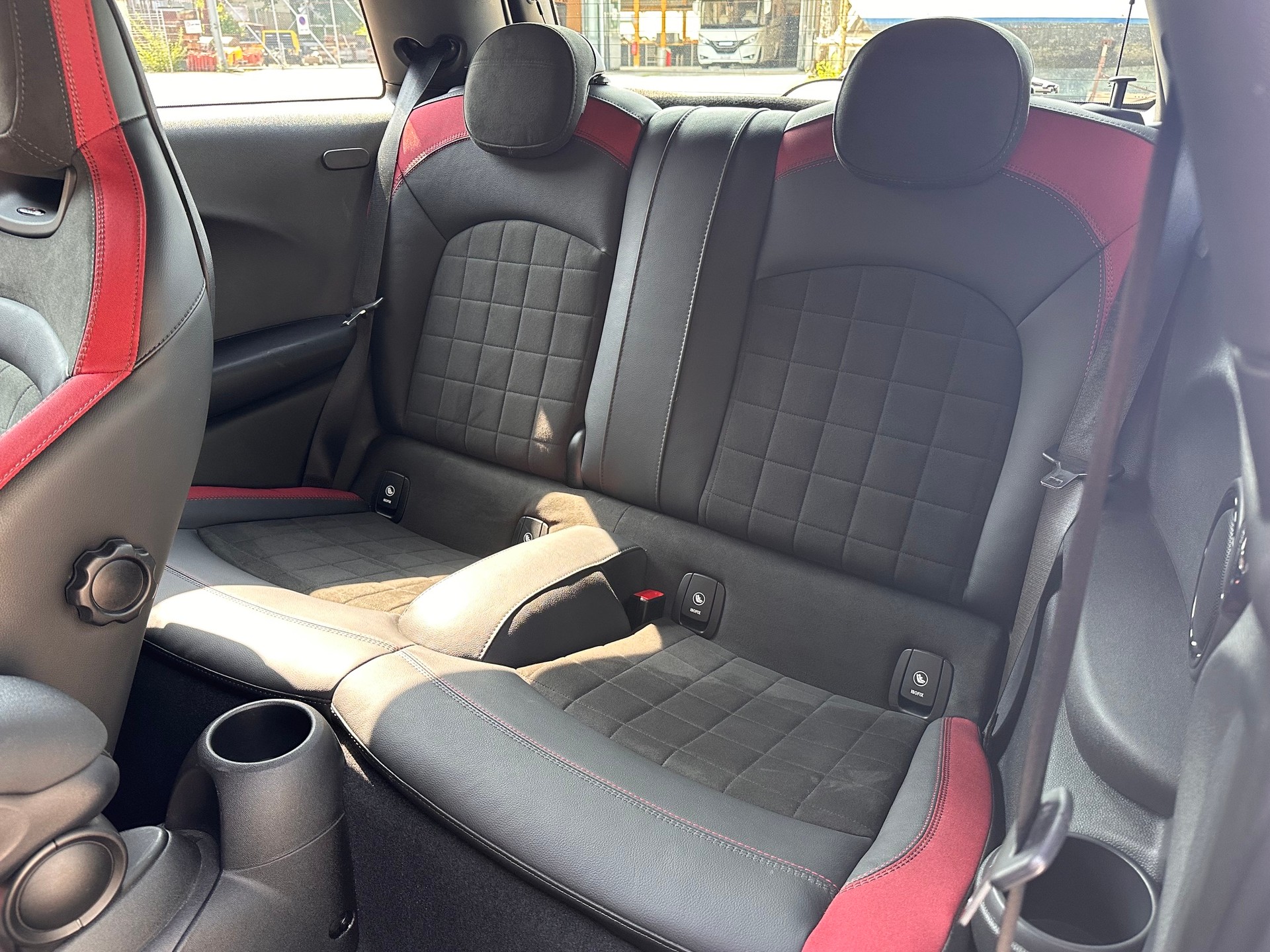 MINI Cooper King's Cross Steptronic DKG John Cooper Works-image-11