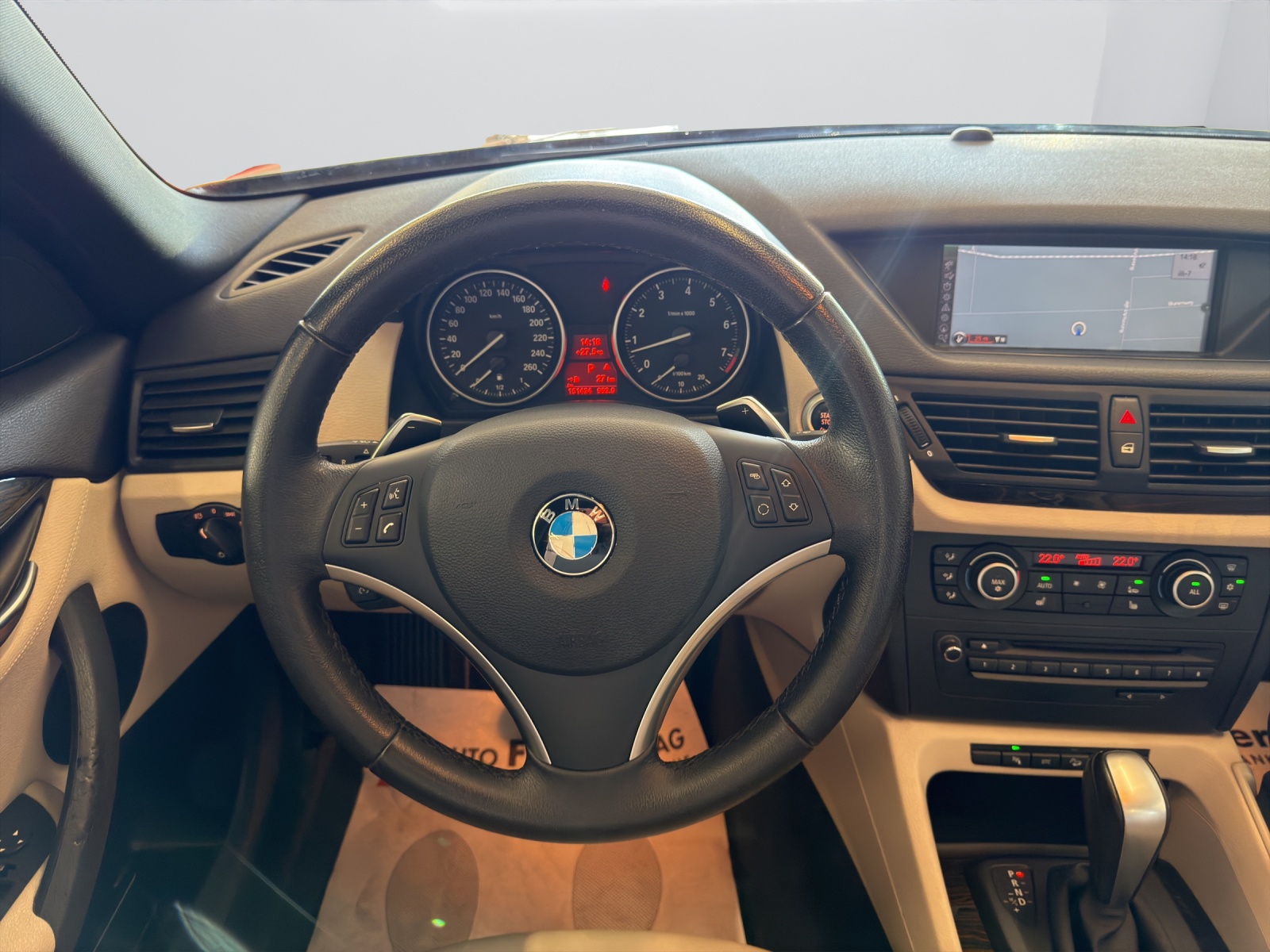 BMW X1 xDrive 28i Steptronic-image-13