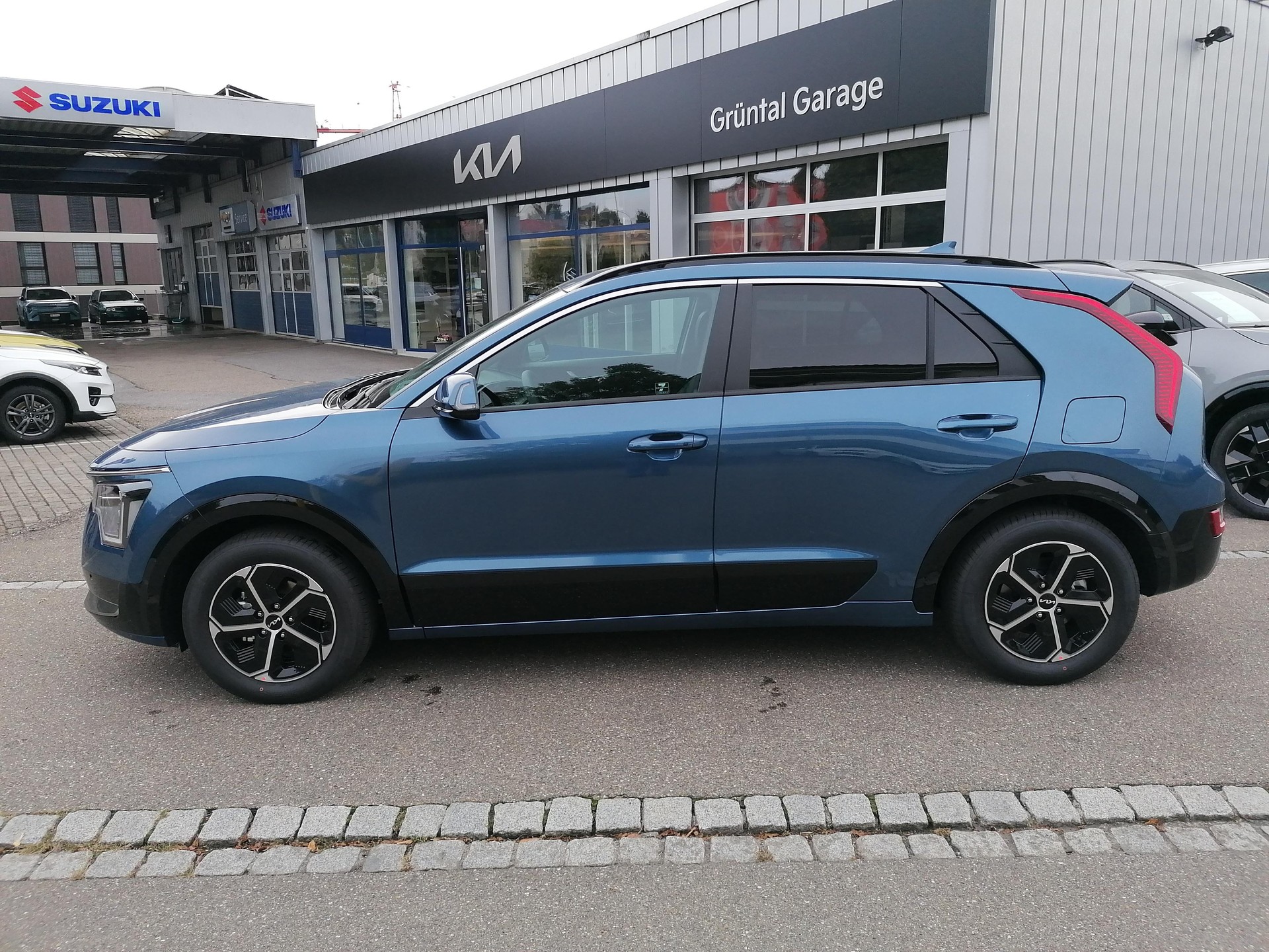 KIA Niro 1.6 GDi Hybrid Power Edition-image-1