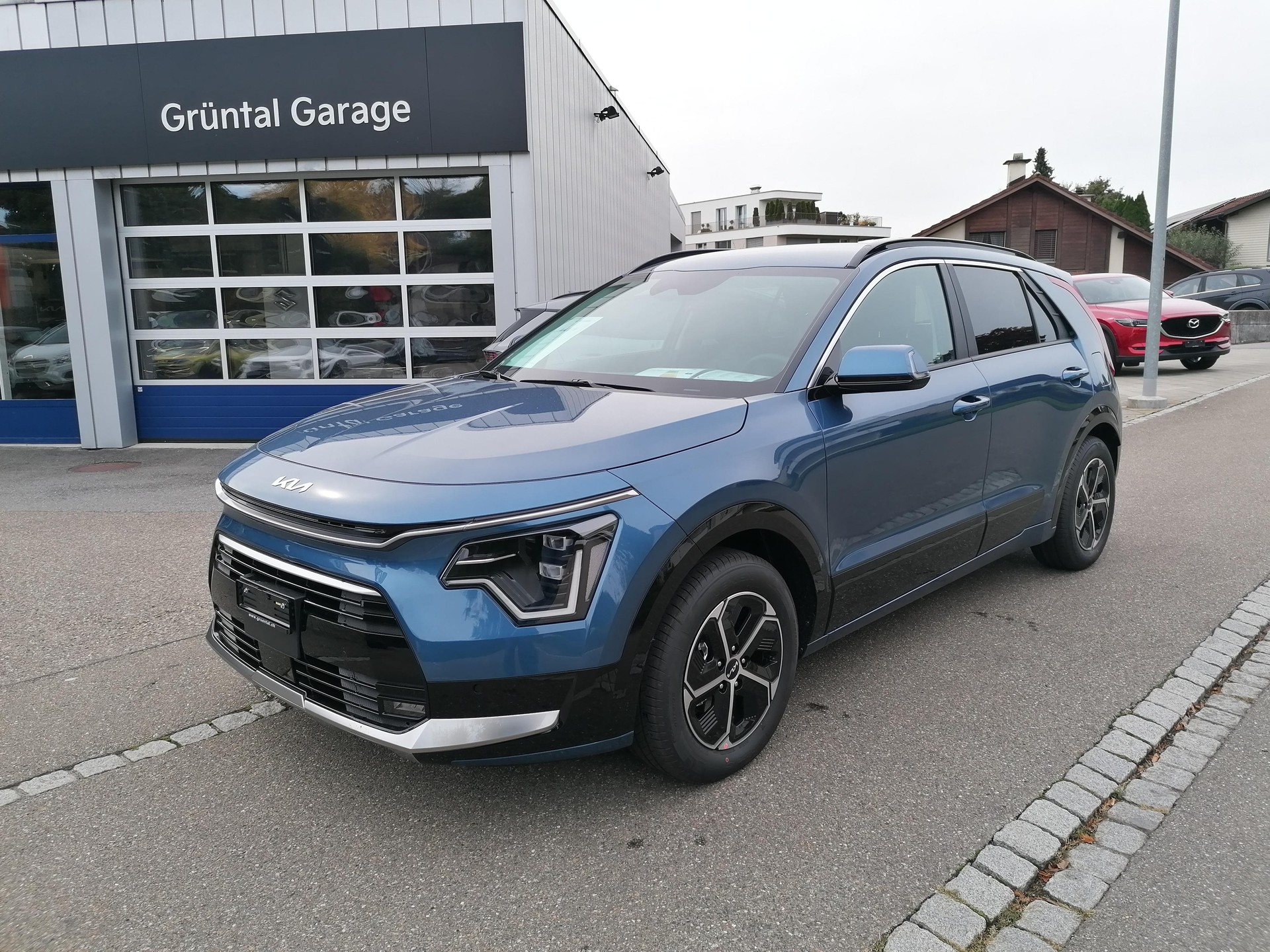 KIA Niro 1.6 GDi Hybrid Power Edition-image-0