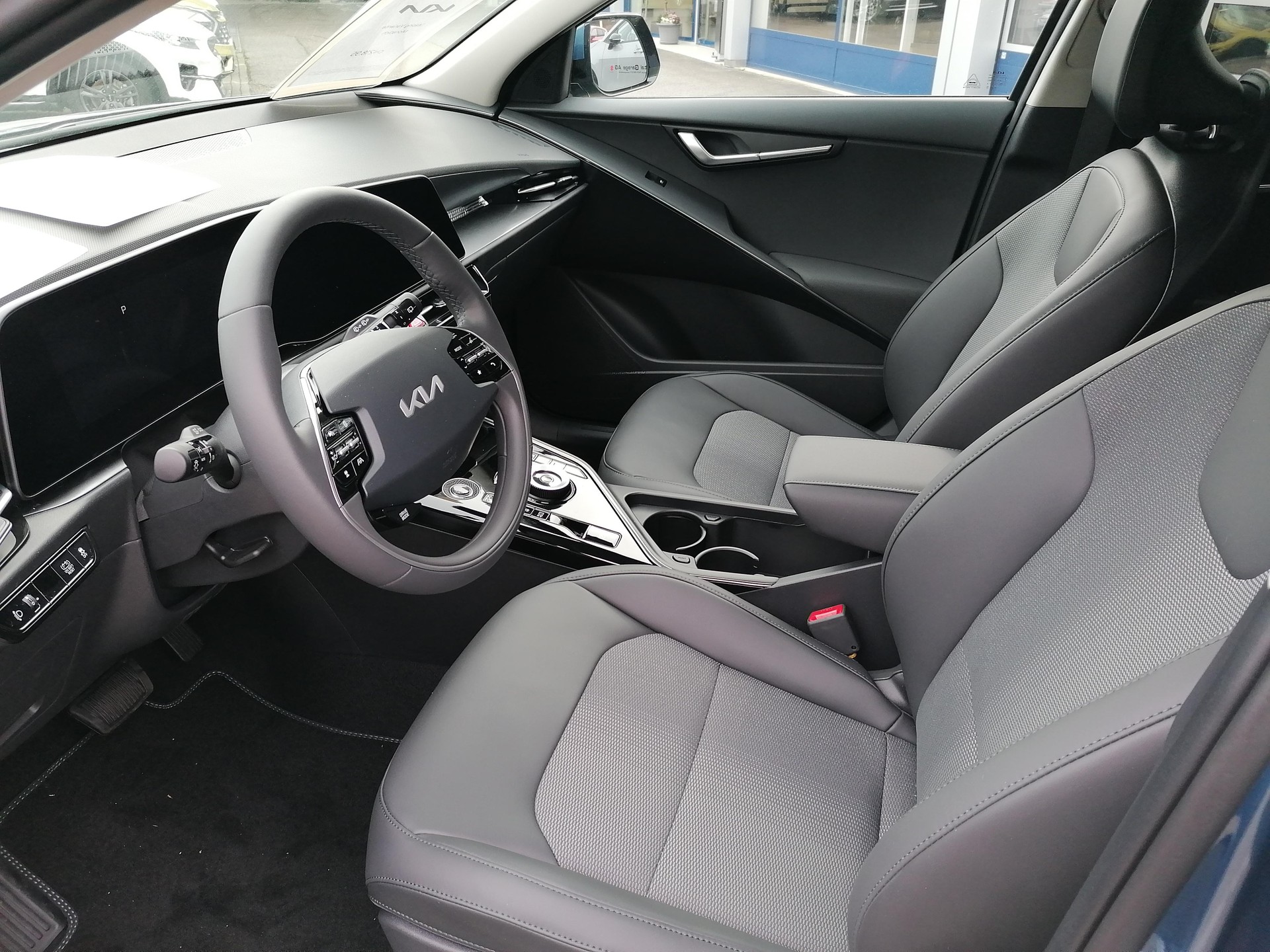 KIA Niro 1.6 GDi Hybrid Power Edition-image-5