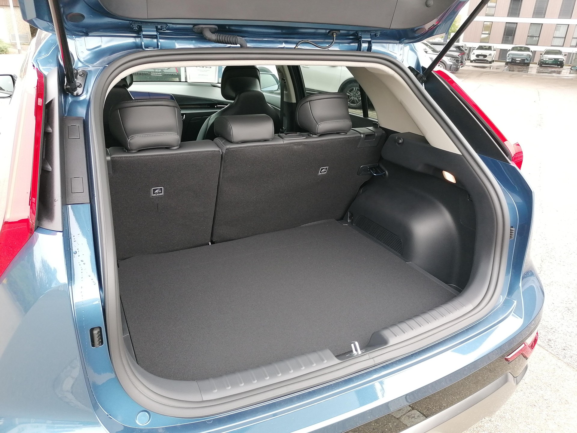 KIA Niro 1.6 GDi Hybrid Power Edition-image-8