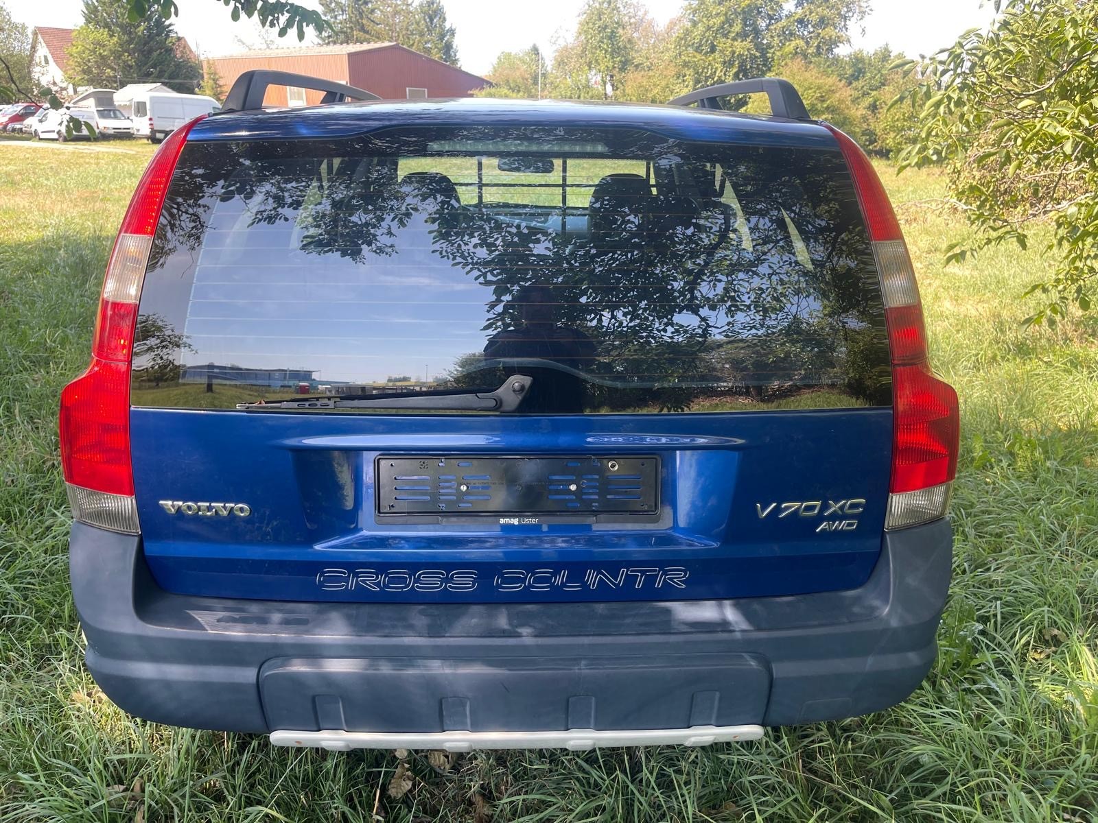 VOLVO V70 2.4T XC AWD Ocean Race-image-4