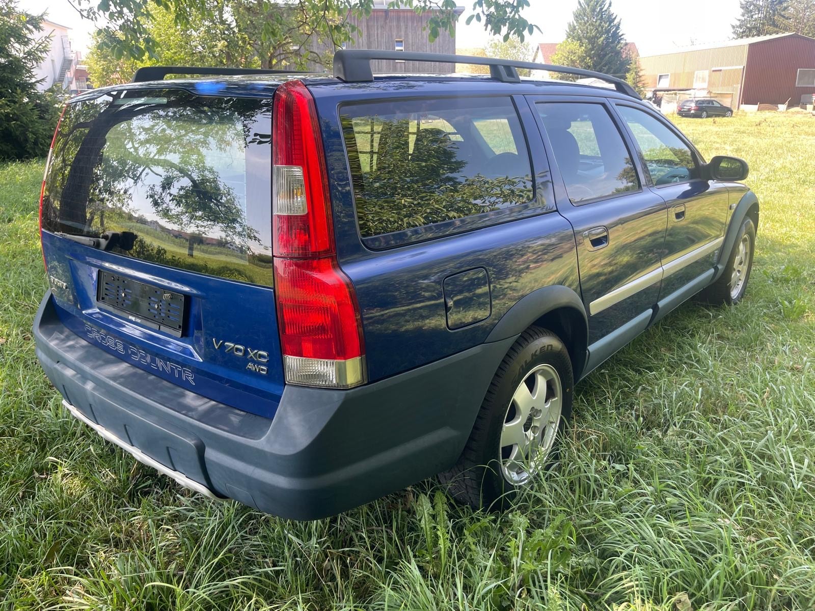 VOLVO V70 2.4T XC AWD Ocean Race-image-3