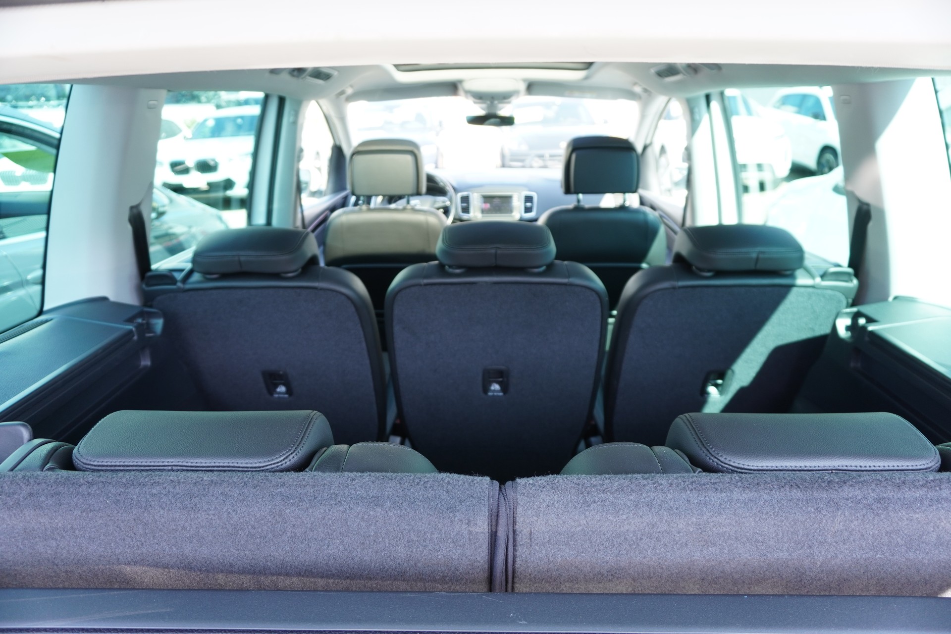 SEAT Alhambra 2.0 TDI DSG Style 7-PLÄTZER!!!-image-10