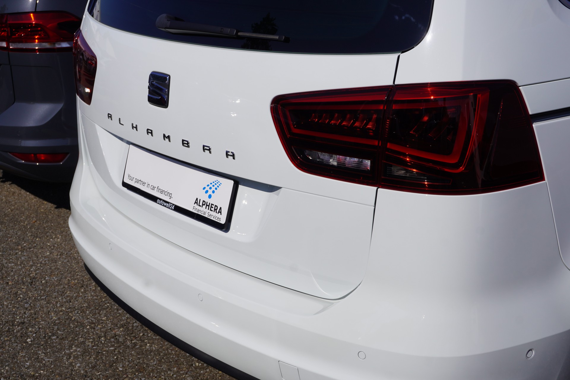 SEAT Alhambra 2.0 TDI DSG Style 7-PLÄTZER!!!-image-42