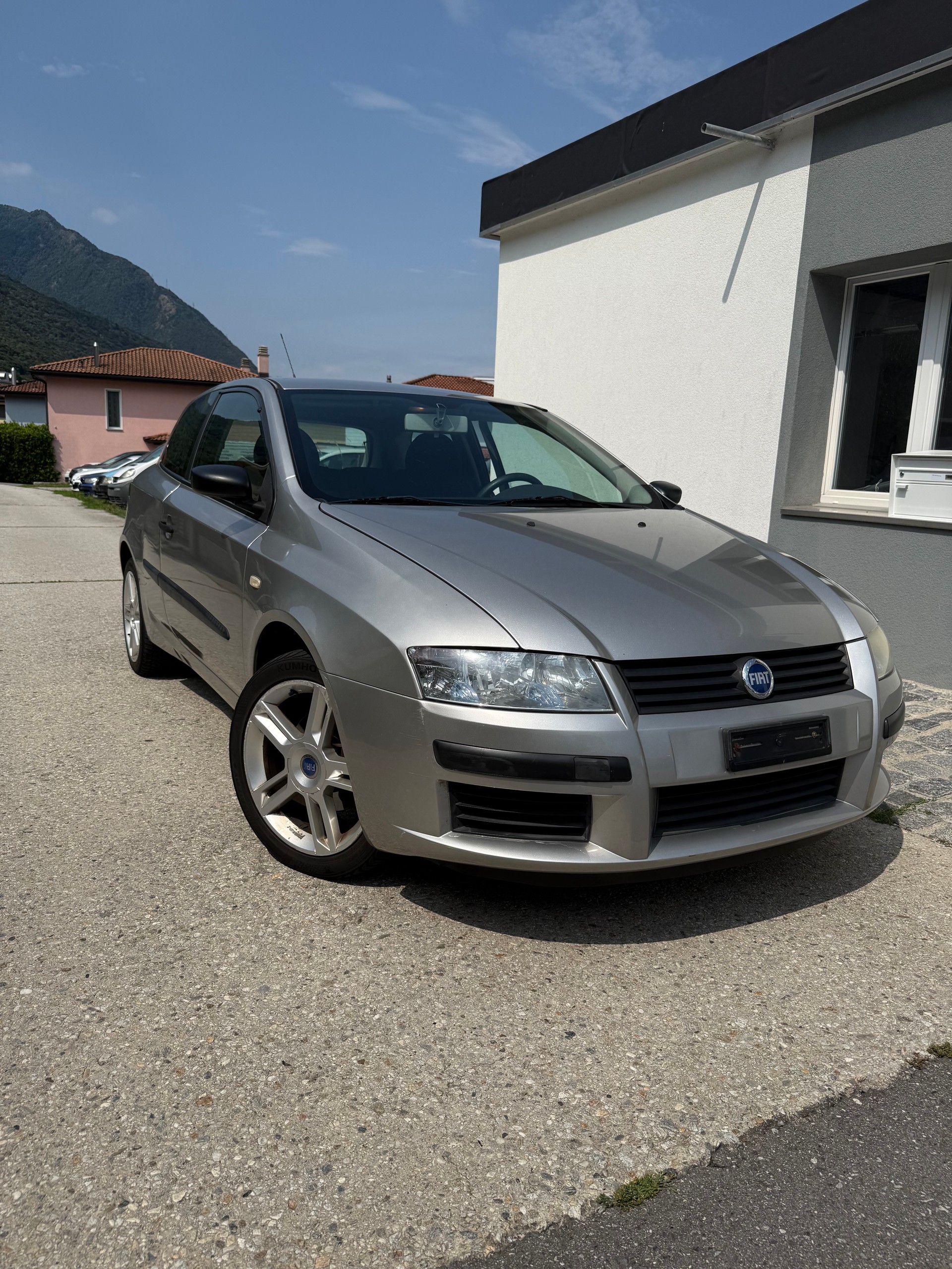 FIAT Stilo 1.8 16V Swiss-image-0