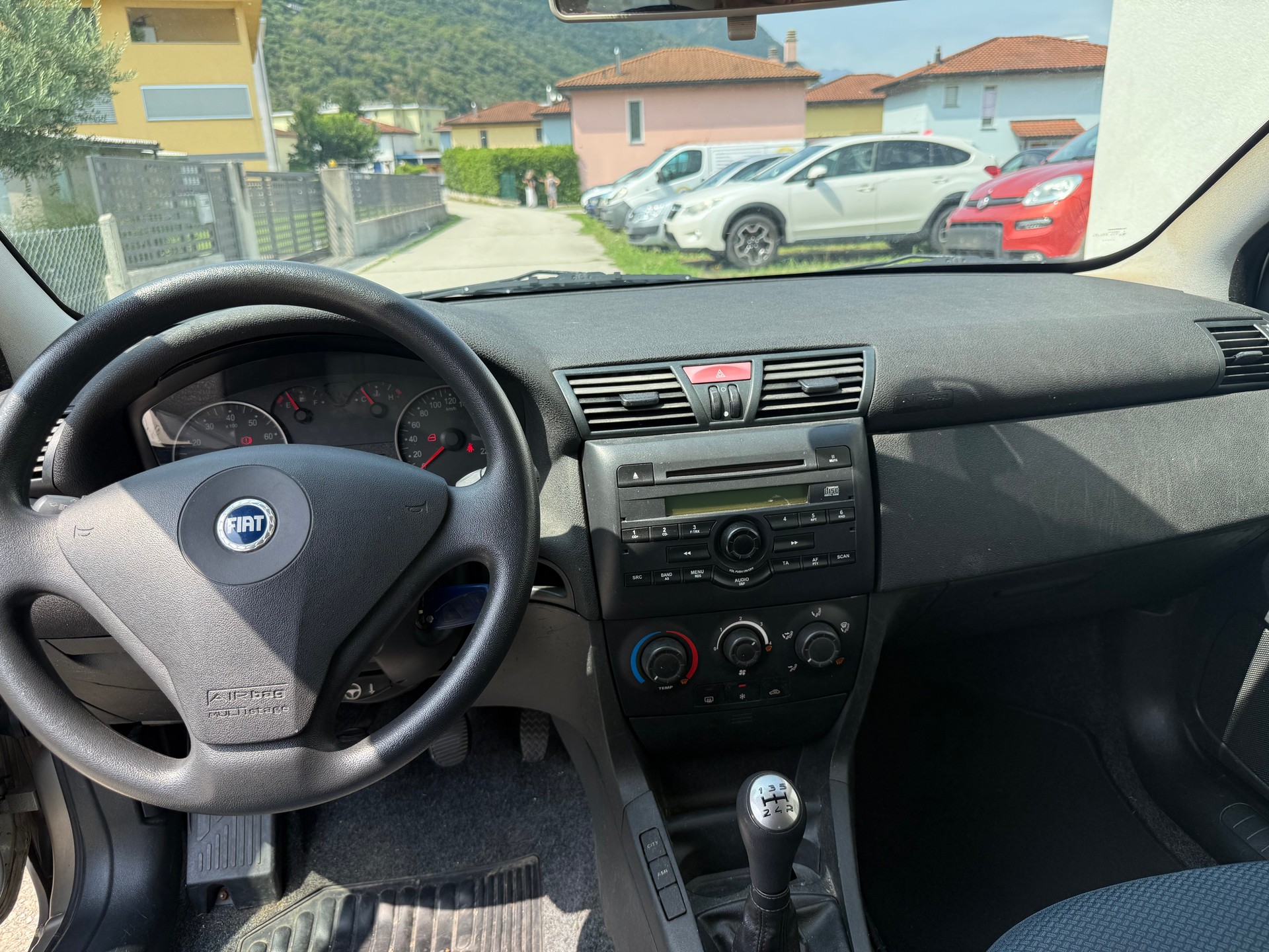 FIAT Stilo 1.8 16V Swiss-image-8