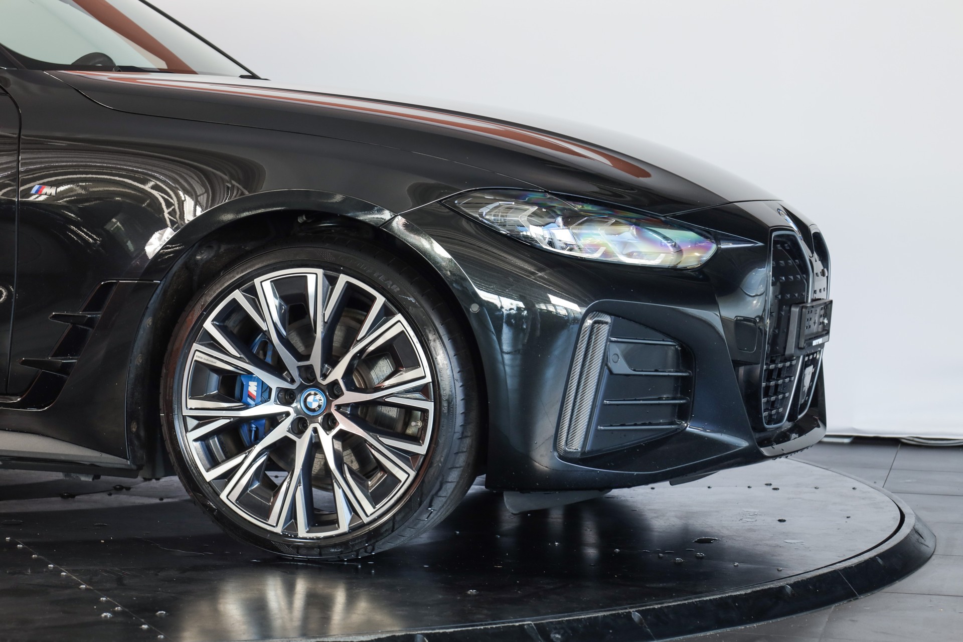 BMW i4 M50-image-7