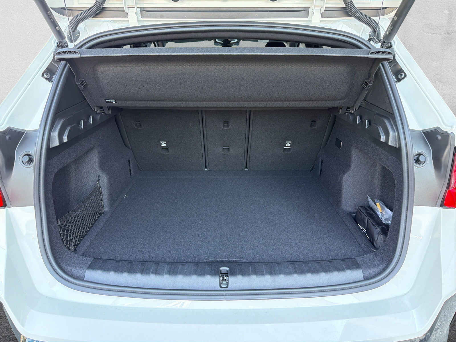 BMW X1 xDrive 25e M Sport-image-10