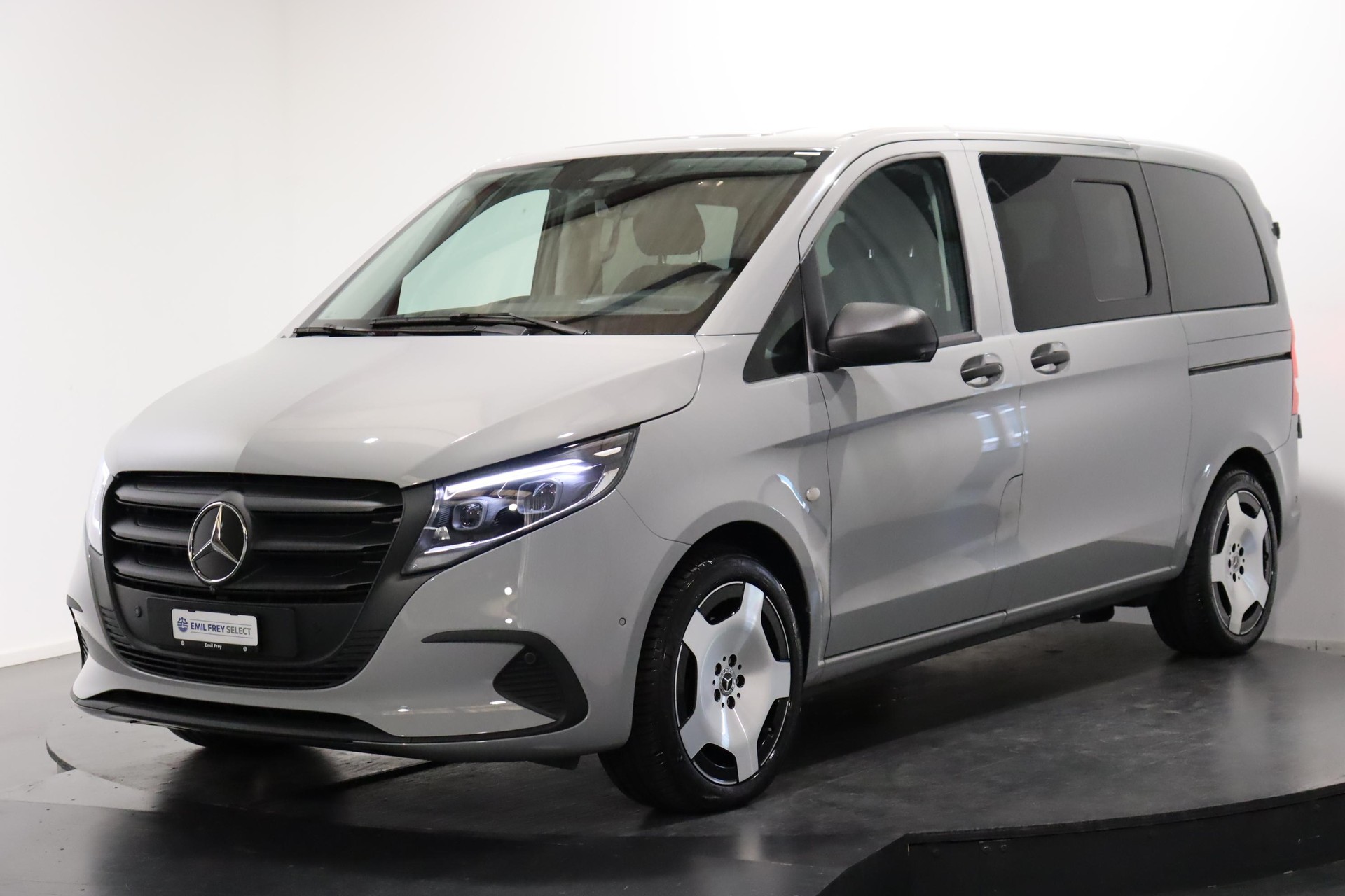 MERCEDES-BENZ Vito 124 Kombi K 2.0 CDI Pro