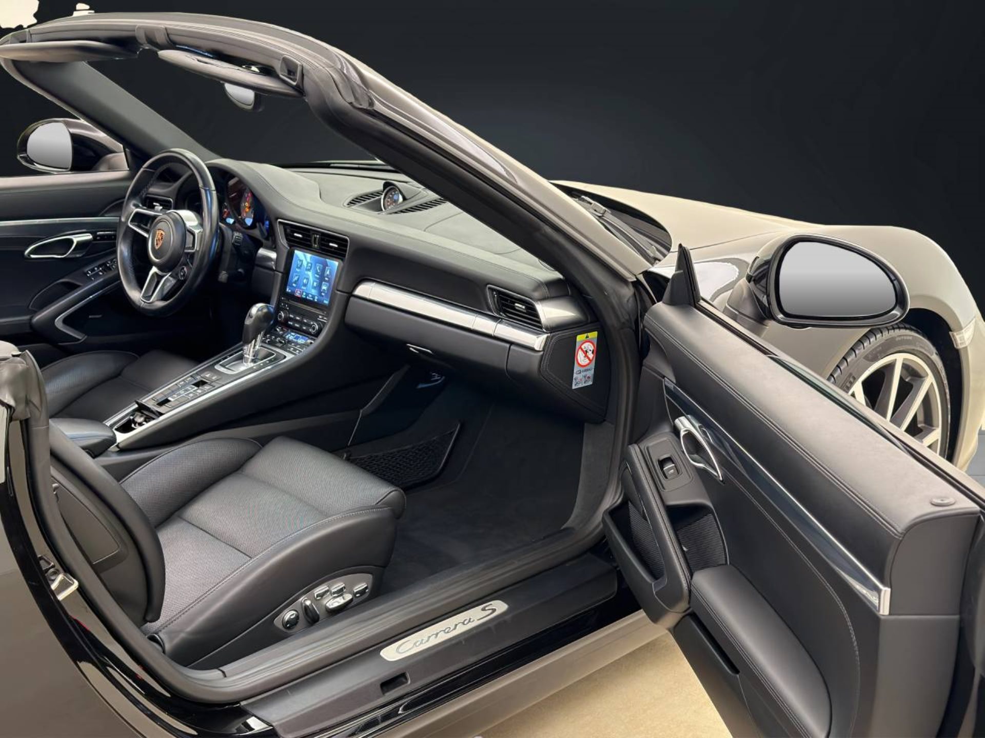 PORSCHE 911 Carrera S Cabriolet-image-16