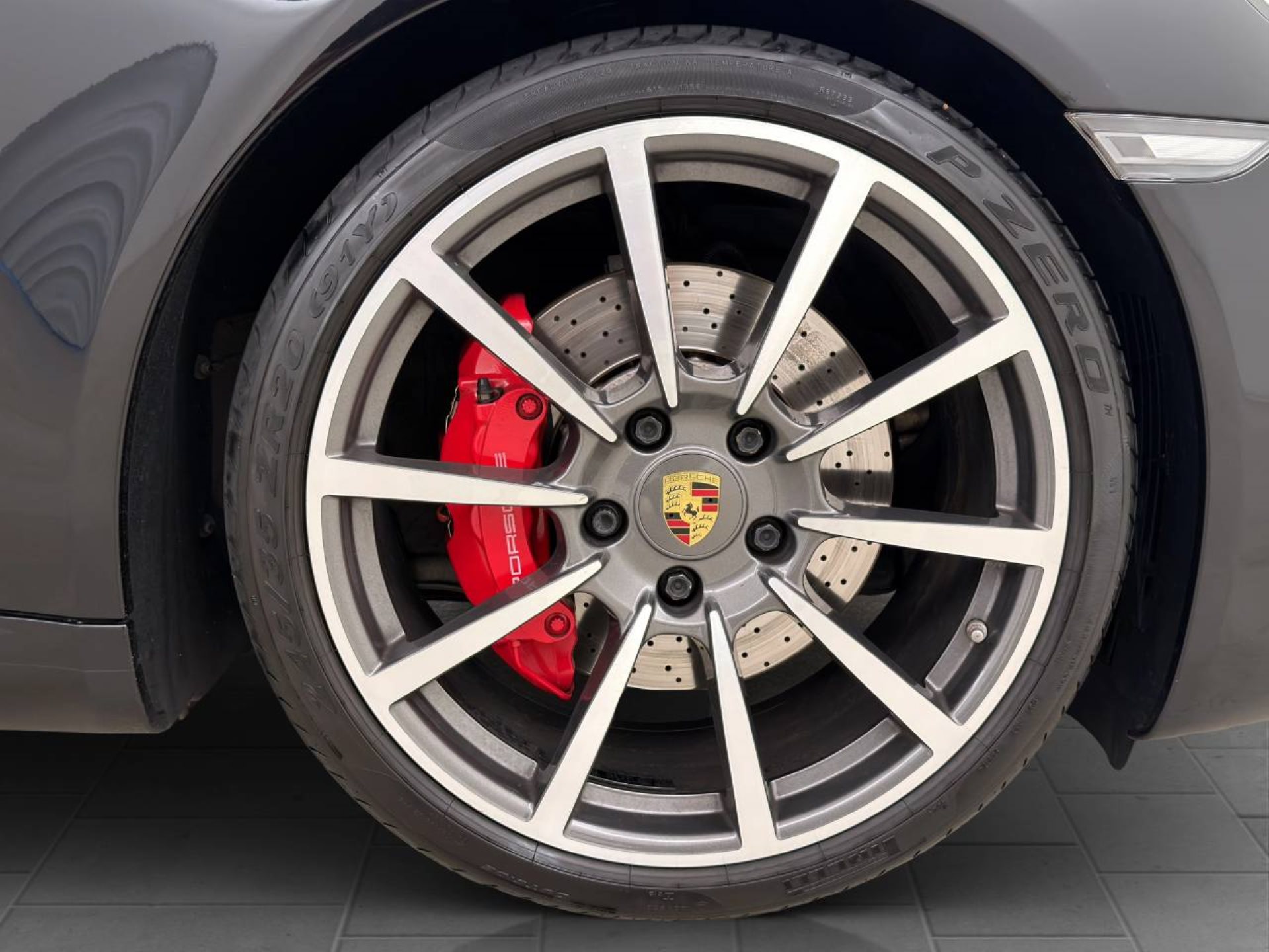 PORSCHE 911 Carrera S Cabriolet-image-9