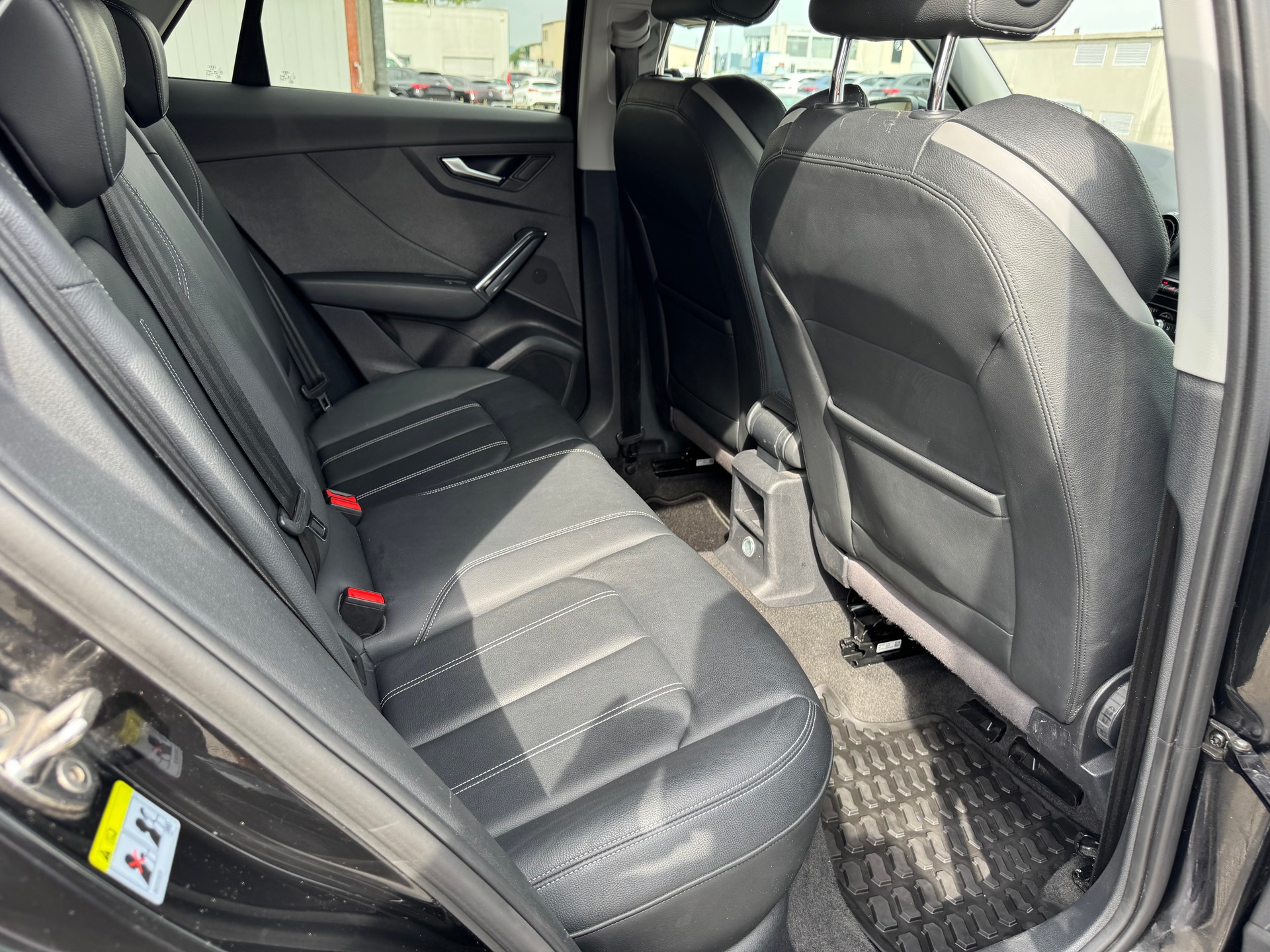 AUDI Q2 1.4 TFSI sport S-tronic-image-15