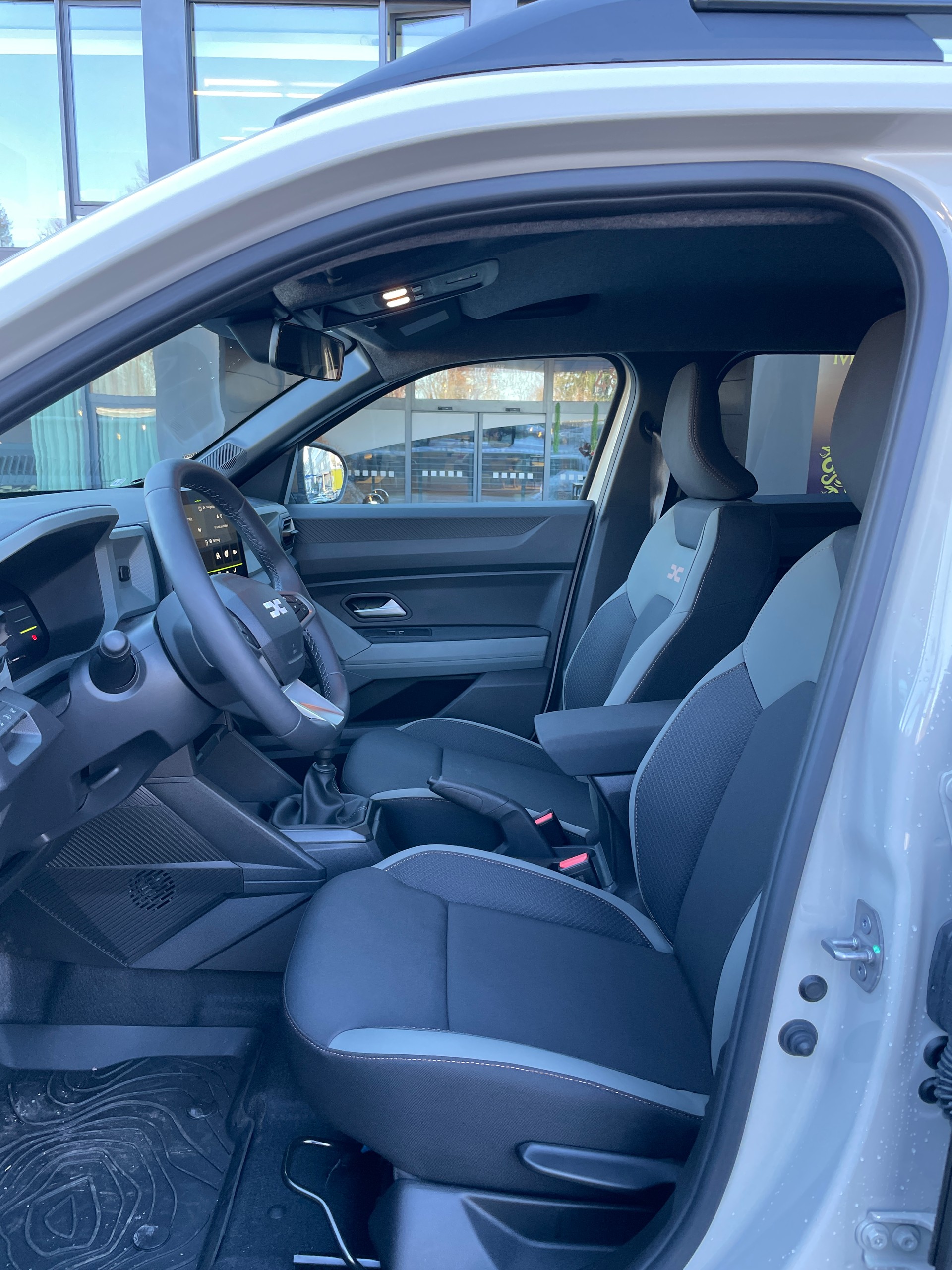 DACIA Duster TCe 130 48V Extreme 4x4-image-12