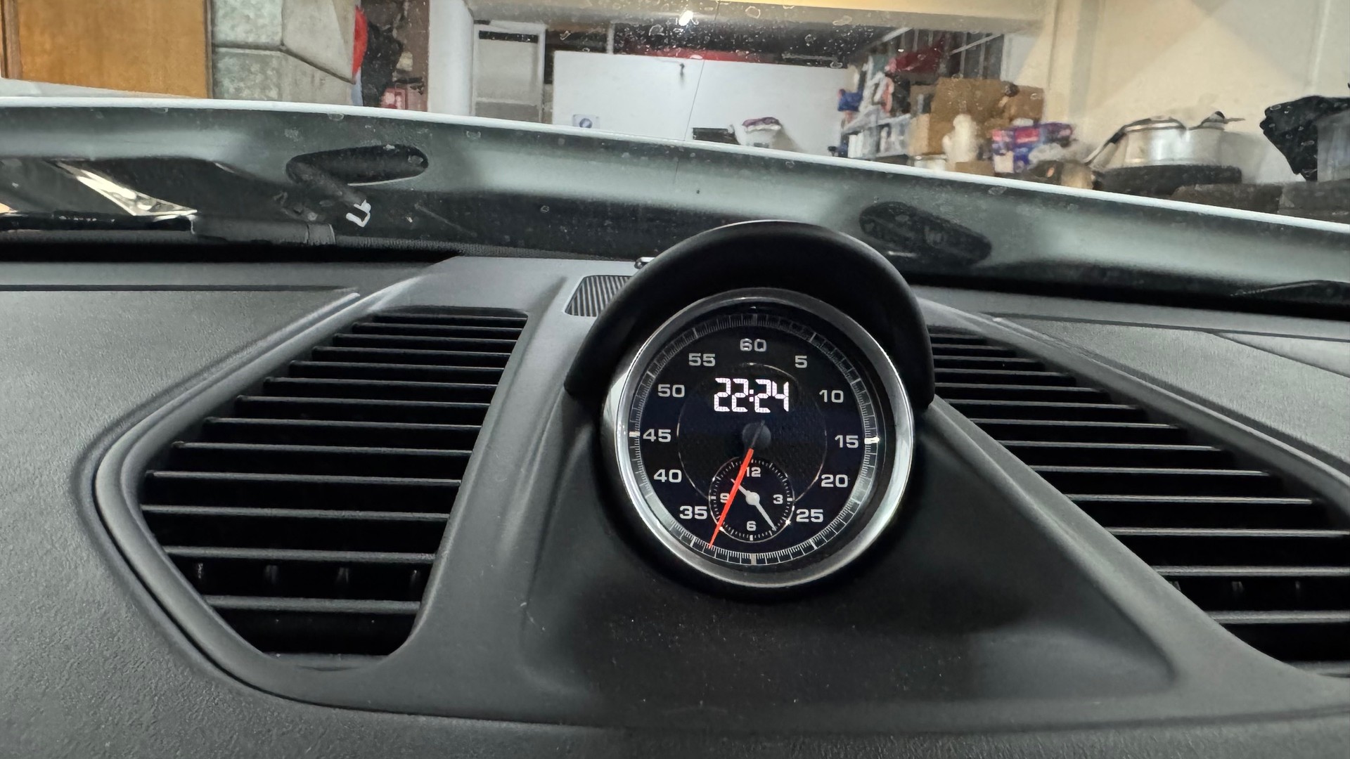 PORSCHE 911 Carrera 4 GTS PDK-image-14