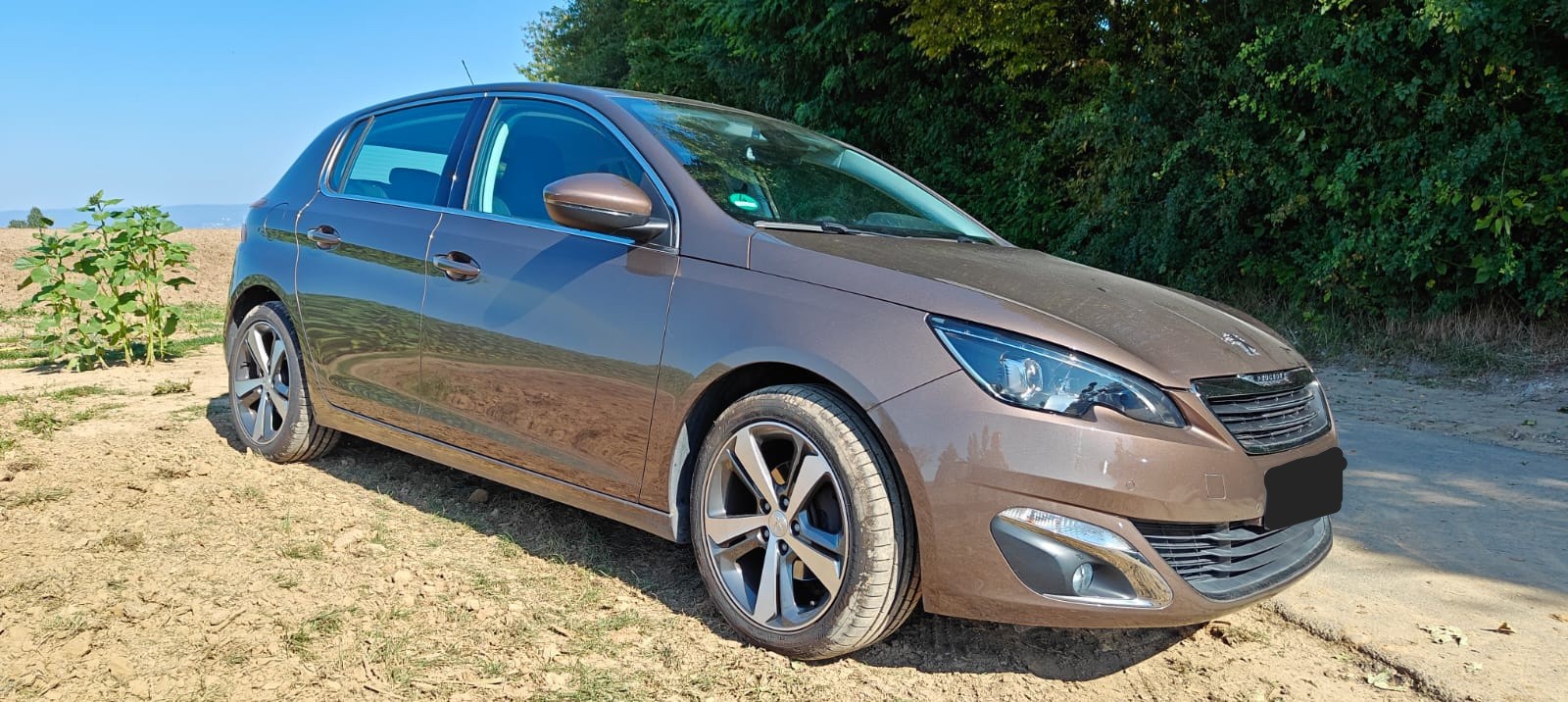 PEUGEOT 1.2 Pure Tech Allure-image-0