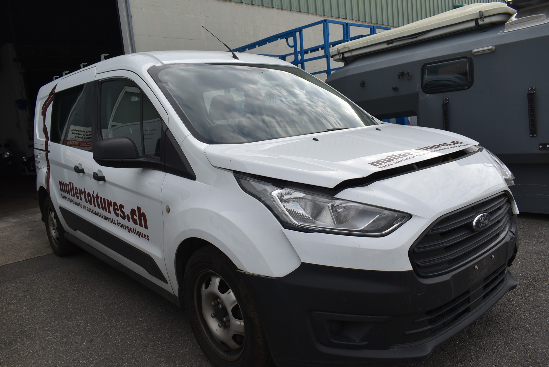 FORD Transit Connect Van T230 DCIV 1.5 EcoBlue Ambi. A-image-2
