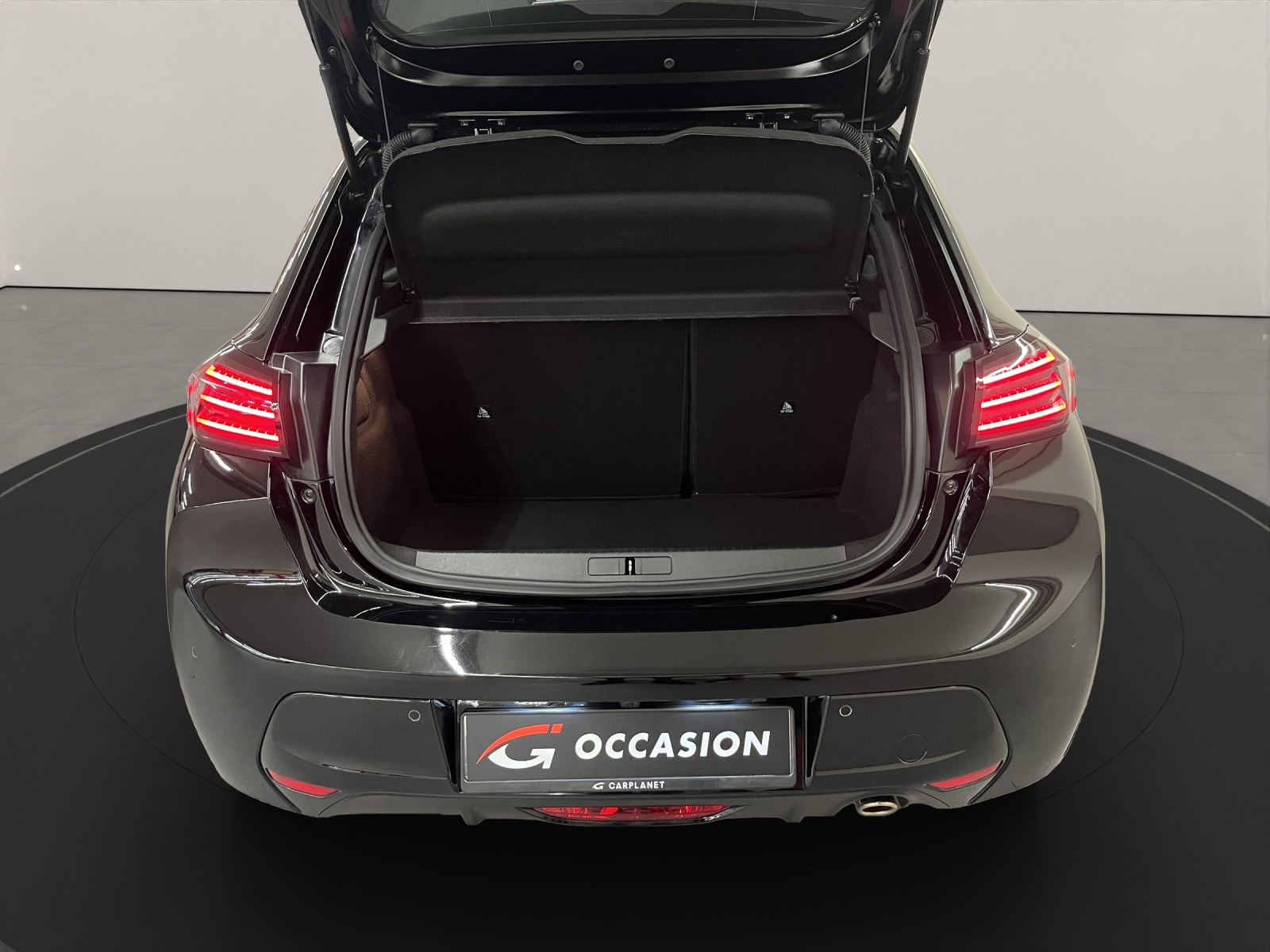 PEUGEOT 208 1.2 Hybrid GT-image-15