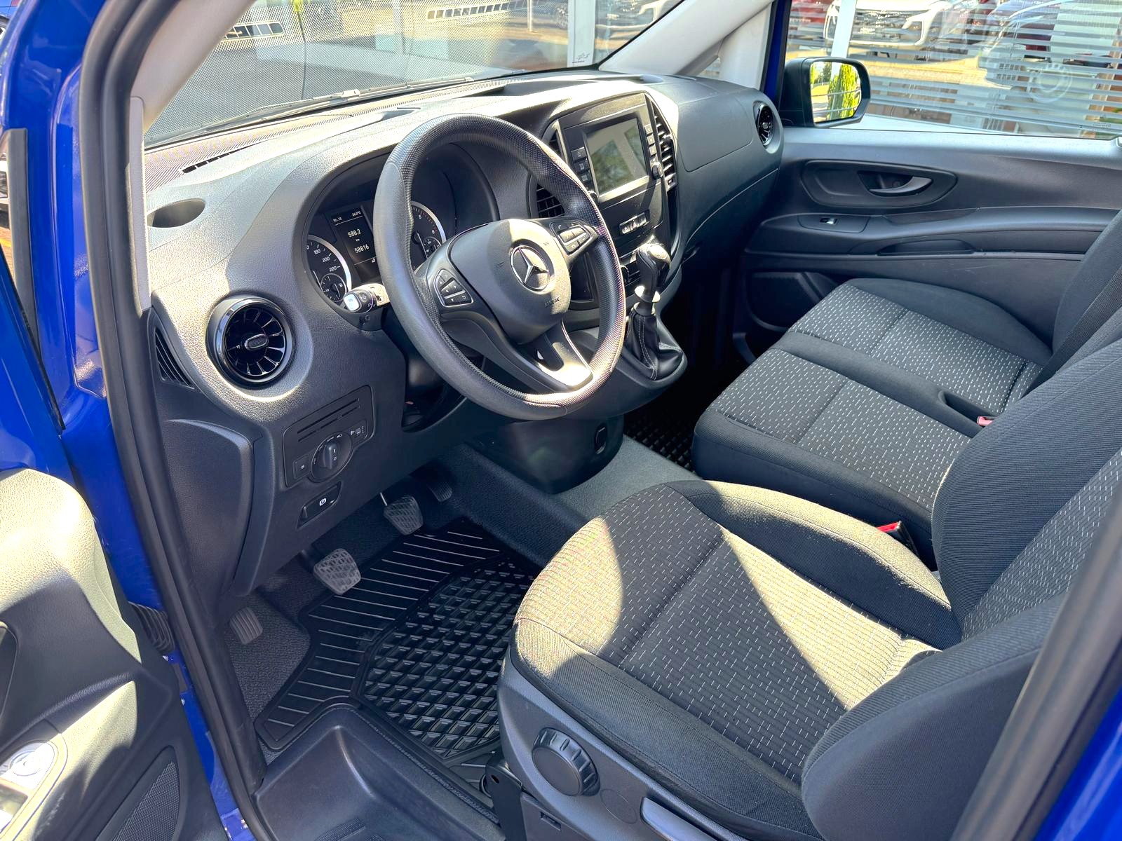 MERCEDES-BENZ Vito 116 CDI Base-image-1