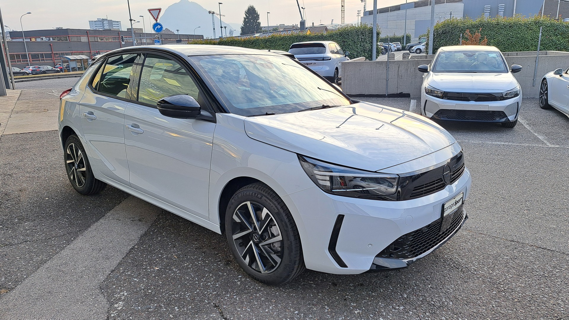 OPEL Corsa 1.2 MHEV Viva-image-0