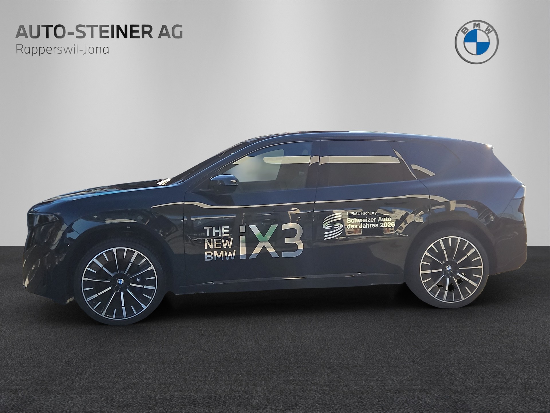 BMW iX3 50 xDrive-image-1