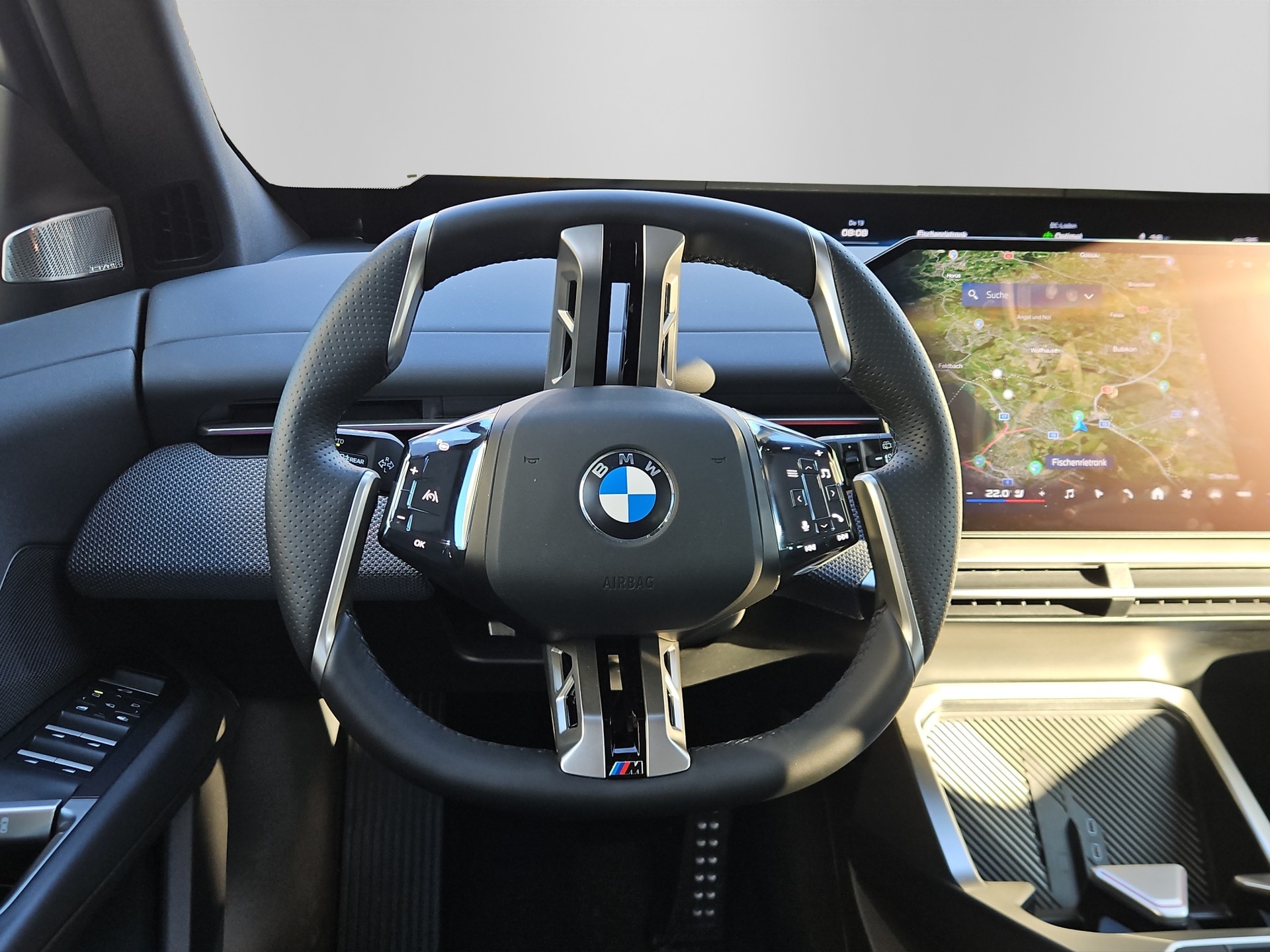 BMW iX3 50 xDrive-image-10