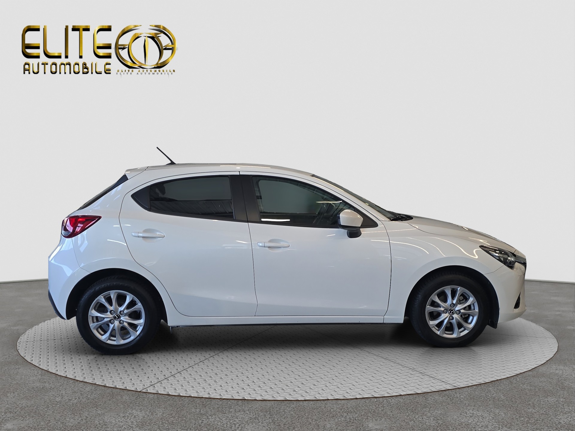 MAZDA 2 1.5i 16V Skyactiv-G Ambition Plus Drive-image-6